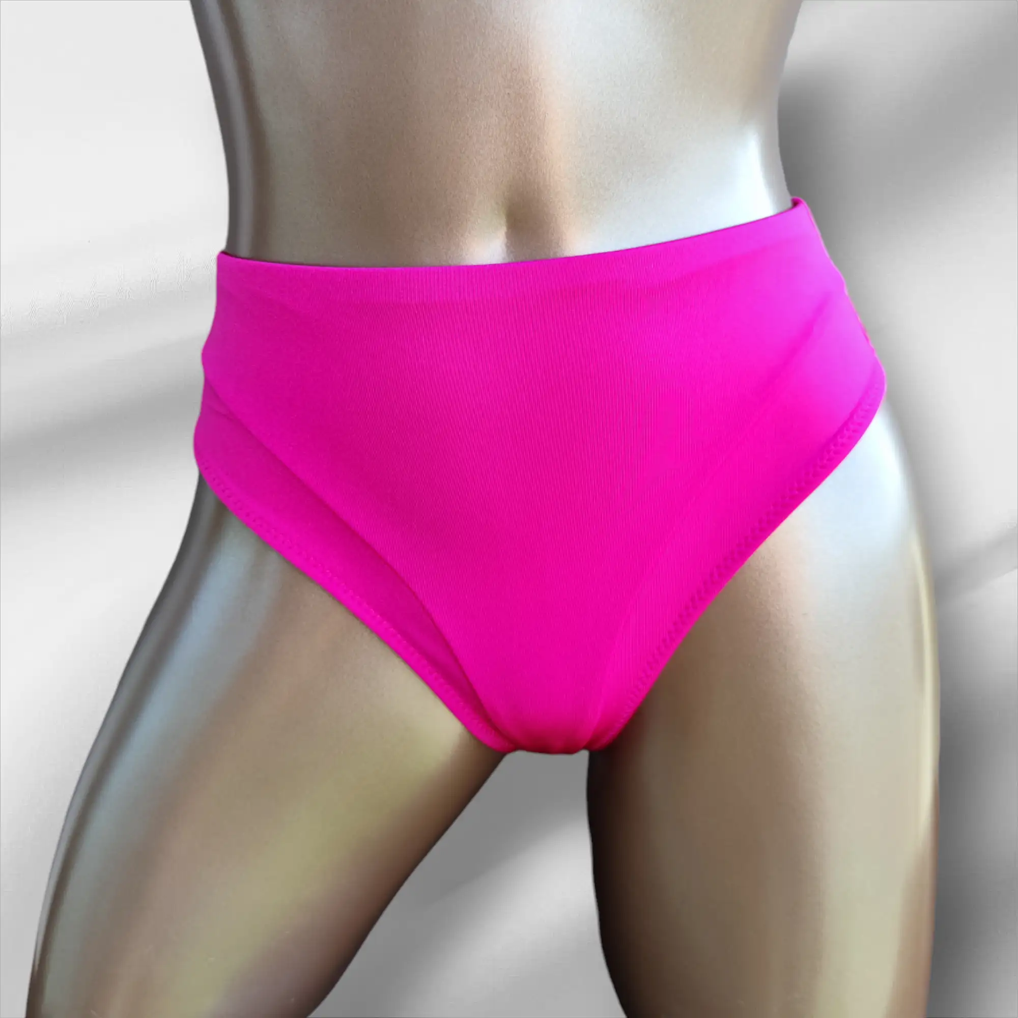 NC-0098 / Bikini con cadenas doradas - Imagen 7