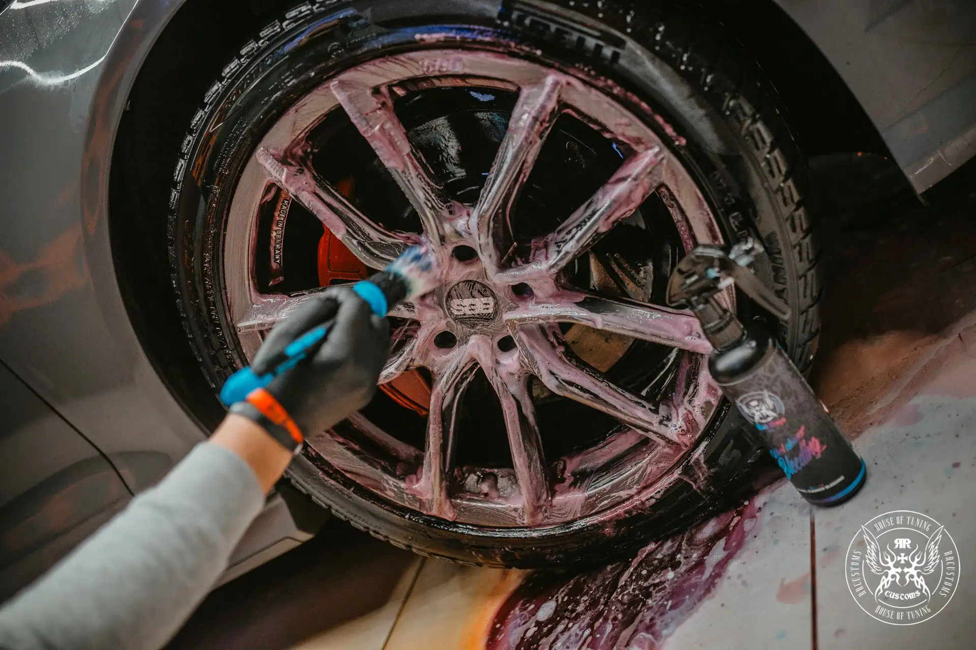 Wheel Cleaner Bleeding 500ml - Image 2