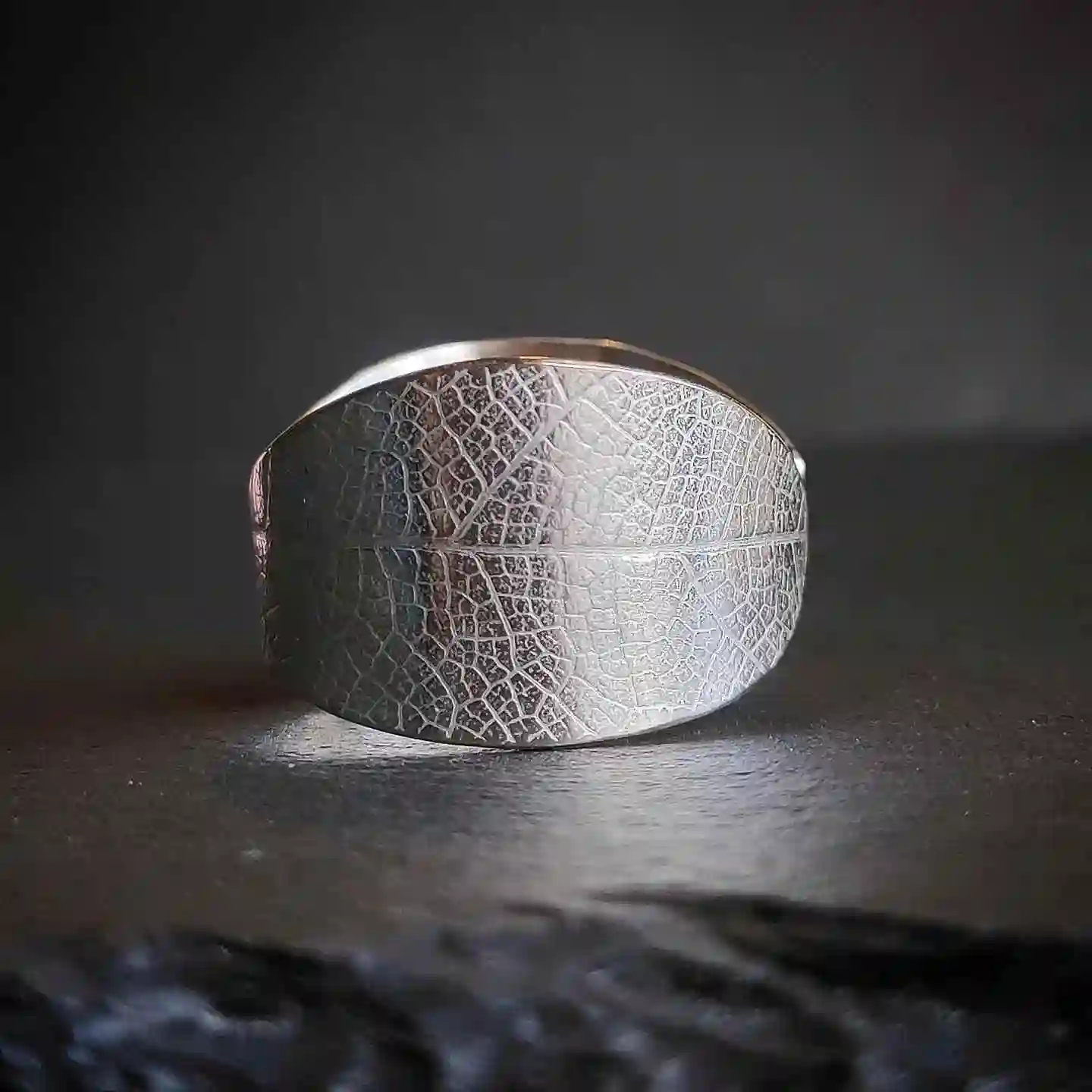 Anillo Hojas