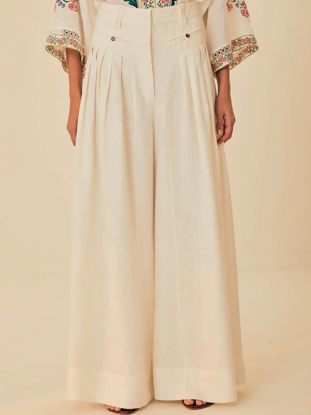 Pantalones plisados ​​de lino blancos - Imagen 2