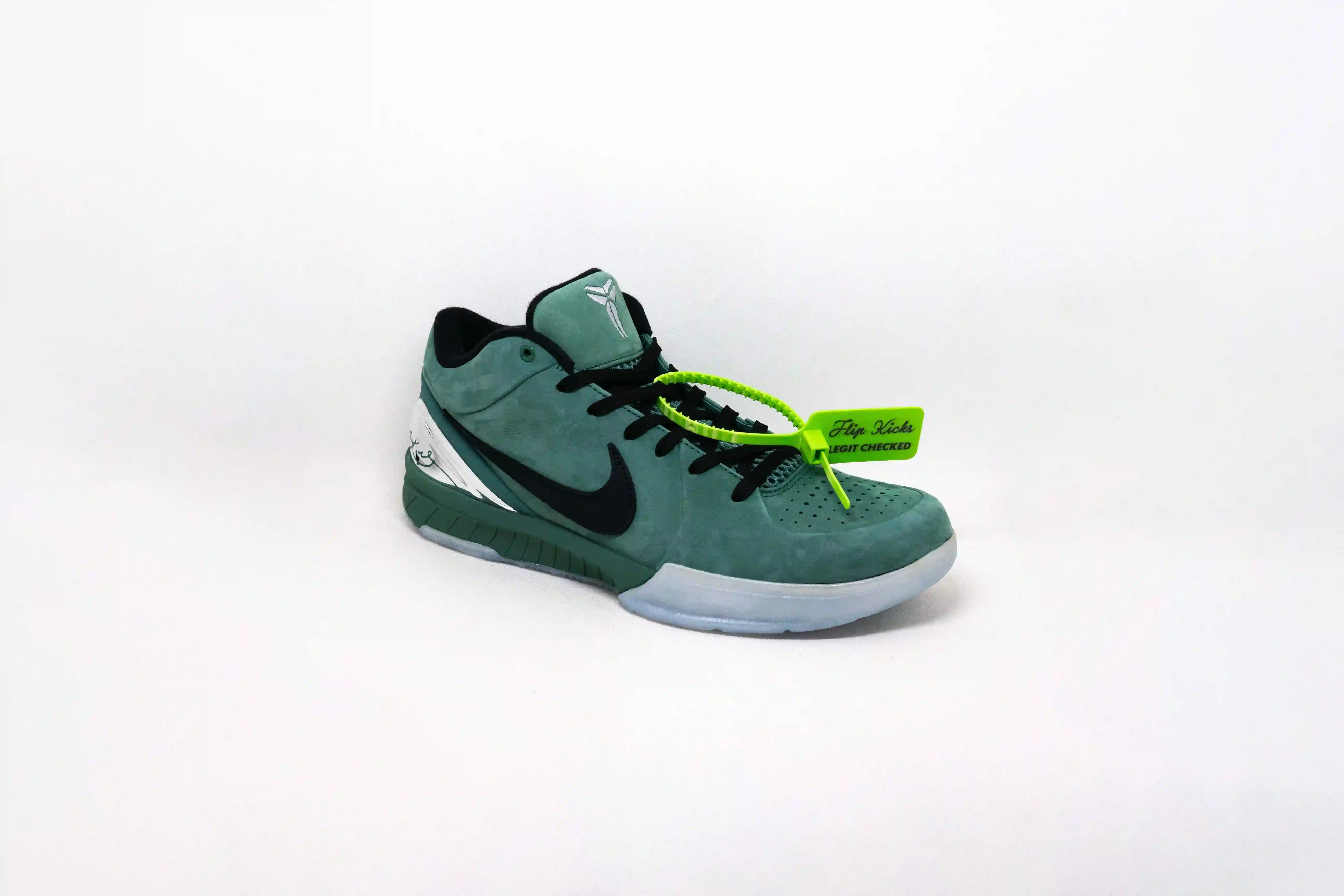 Kobe 4 PAPÁ NIÑA