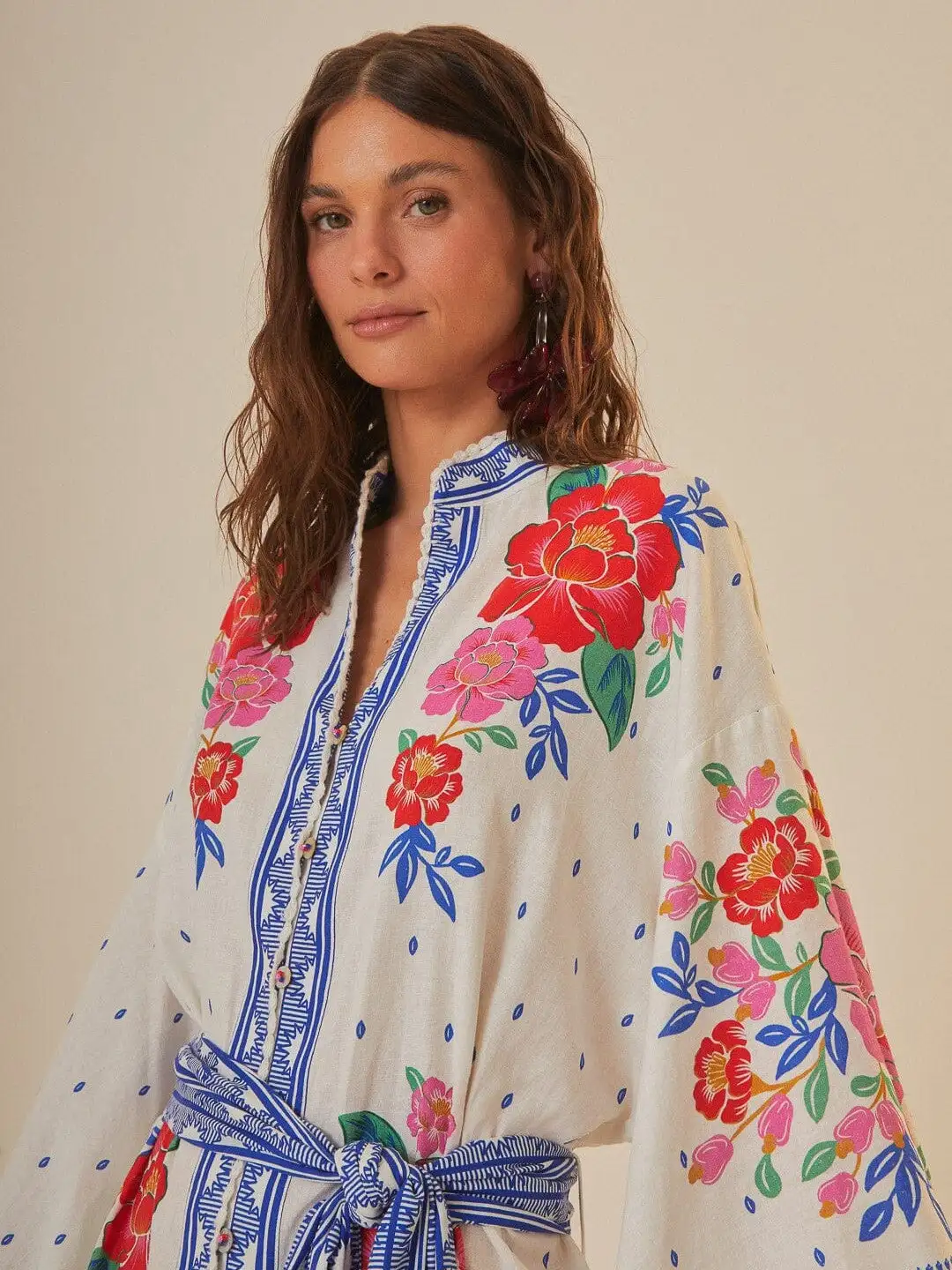 Vestido midi de flores en blanco roto - Imagen 2