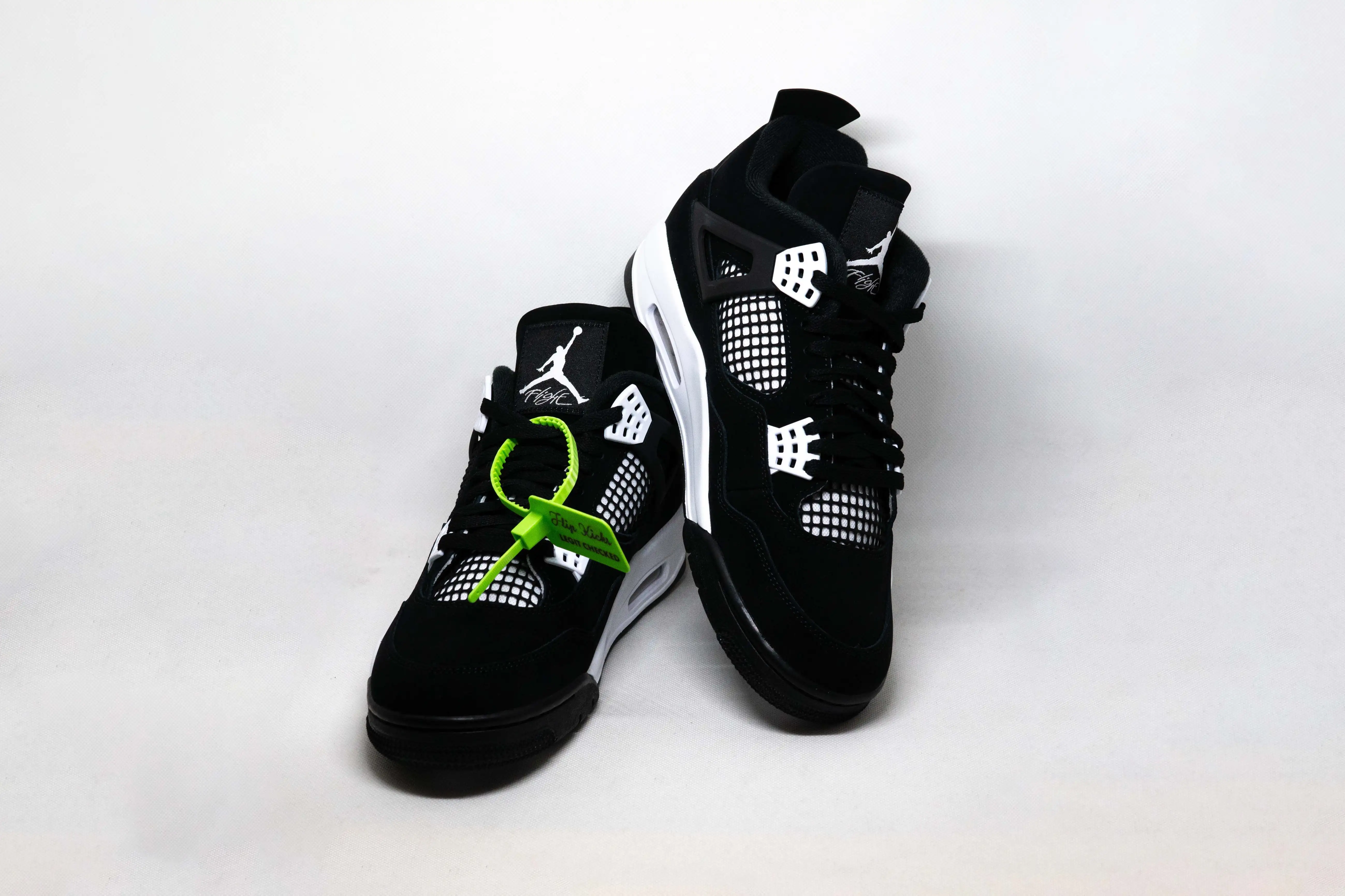 Jordan 4 trueno blanco - Imagen 3