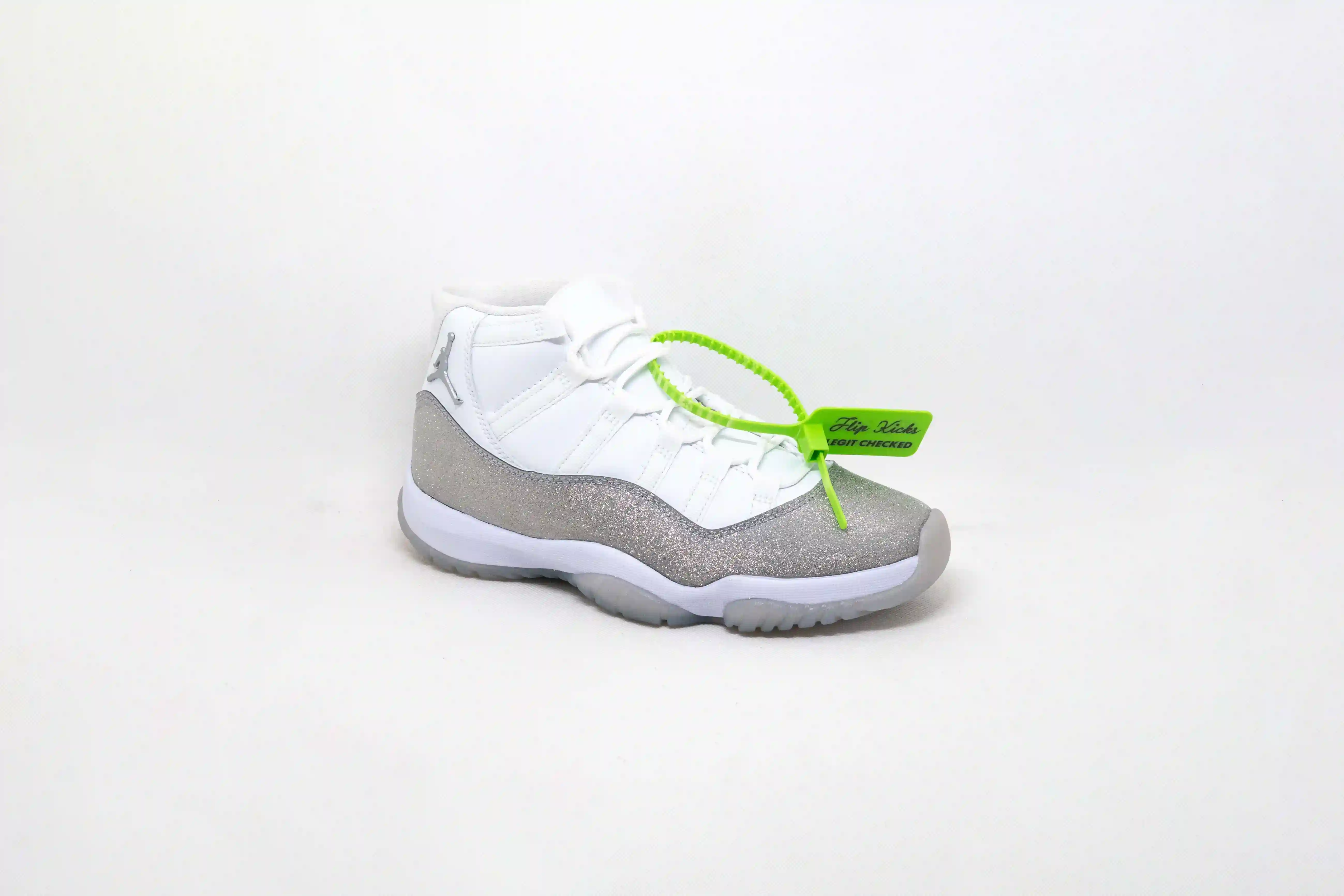 Jordan 11 METALLIC PLATA W