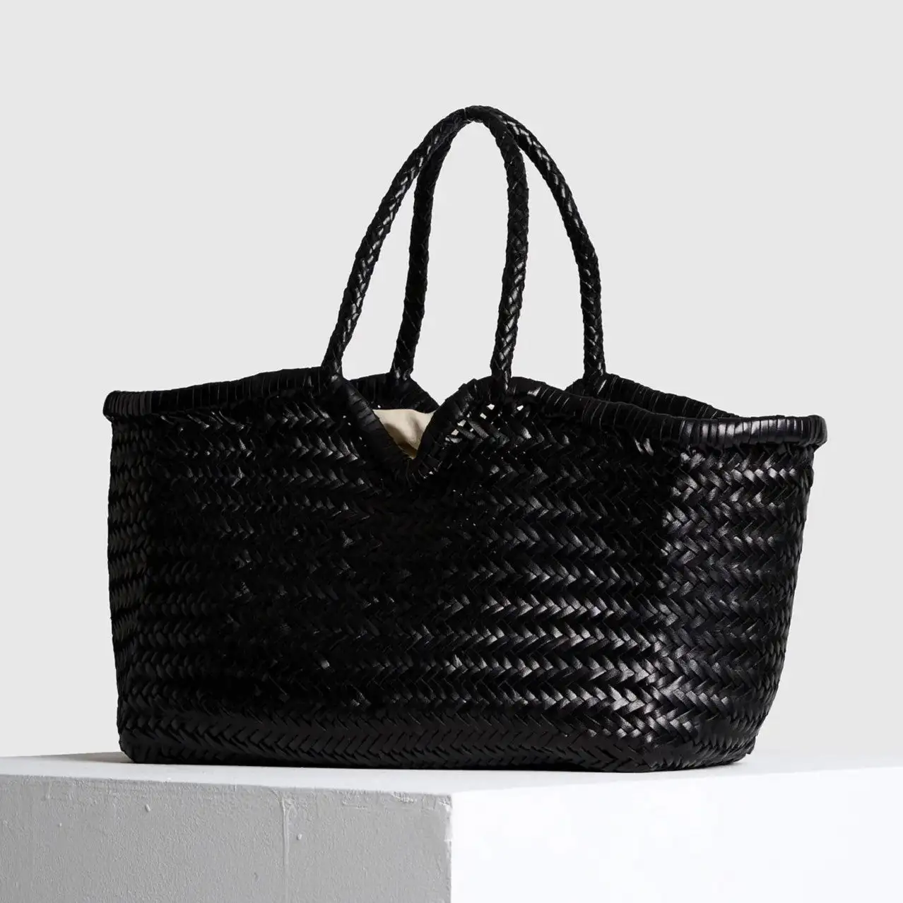 Tote de cuero tejido
