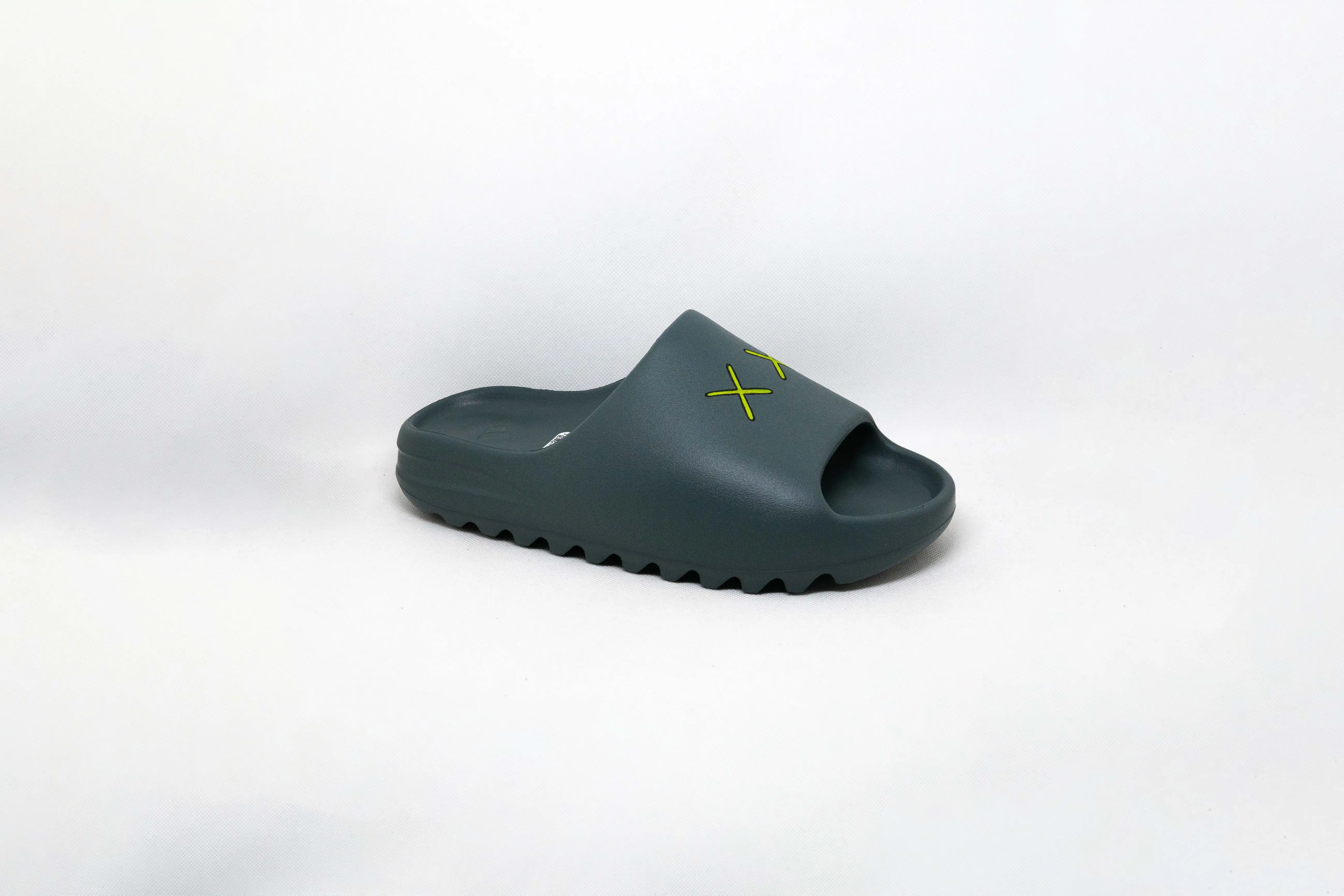 Yeezy SLIDES PIZARRA MARINA KAWS CUSTOM