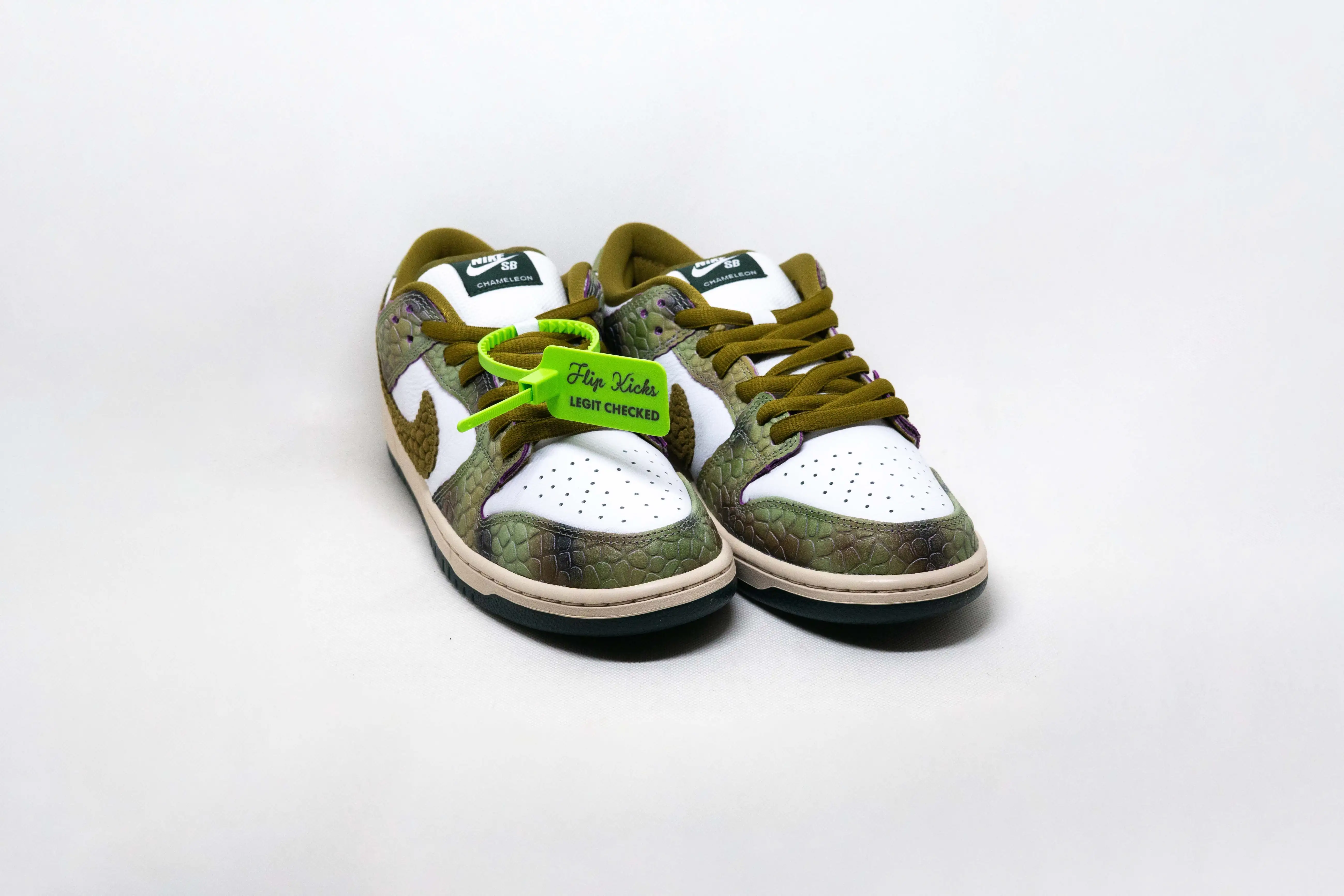 SB Dunk bajo ALEXIS SABLONE CHAMELEON - Imagen 2