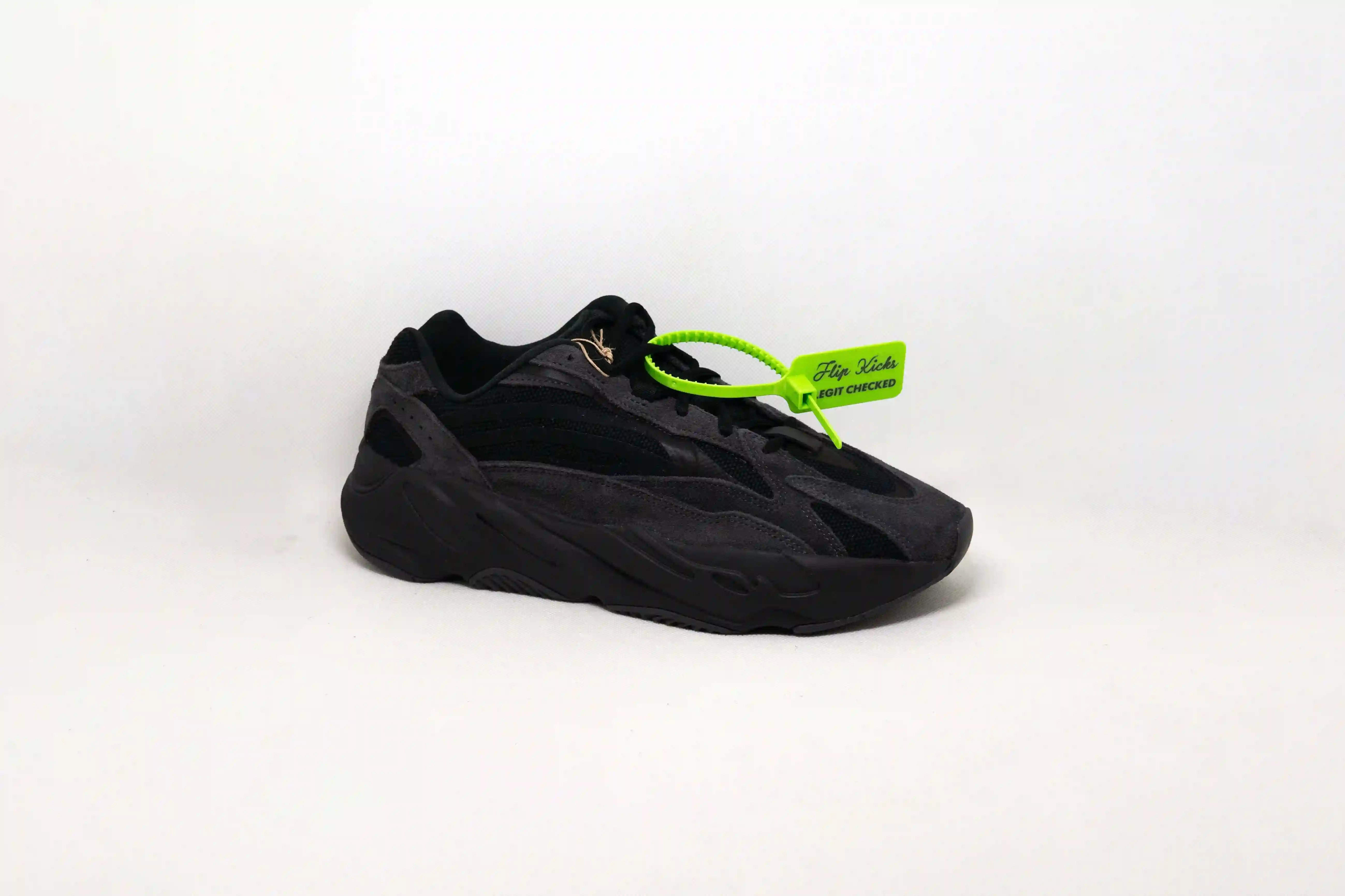 Yeezy Boost 700 V2 Vanta