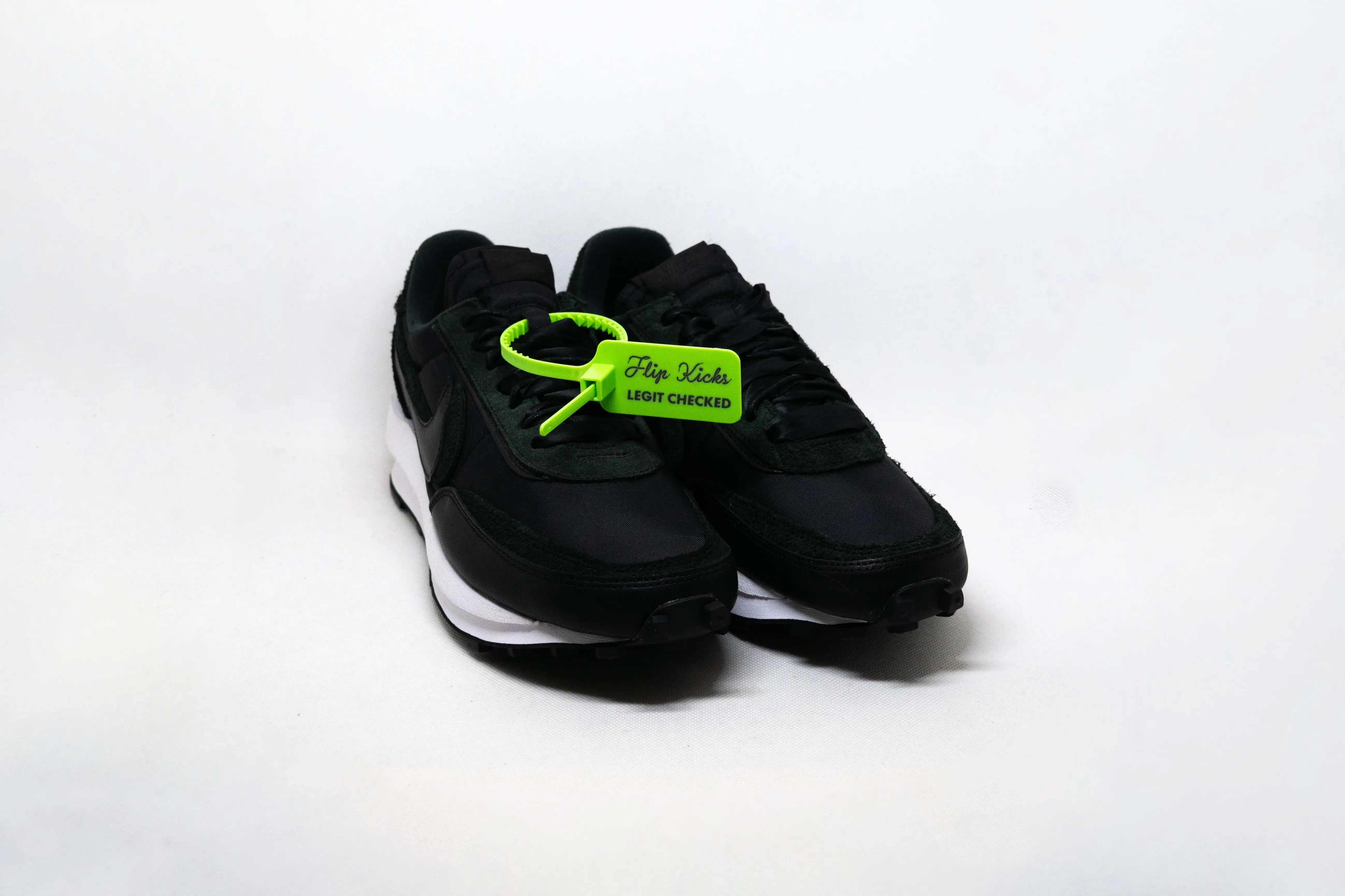 LD Waffle SACAI NYLON NEGRO - Imagen 2