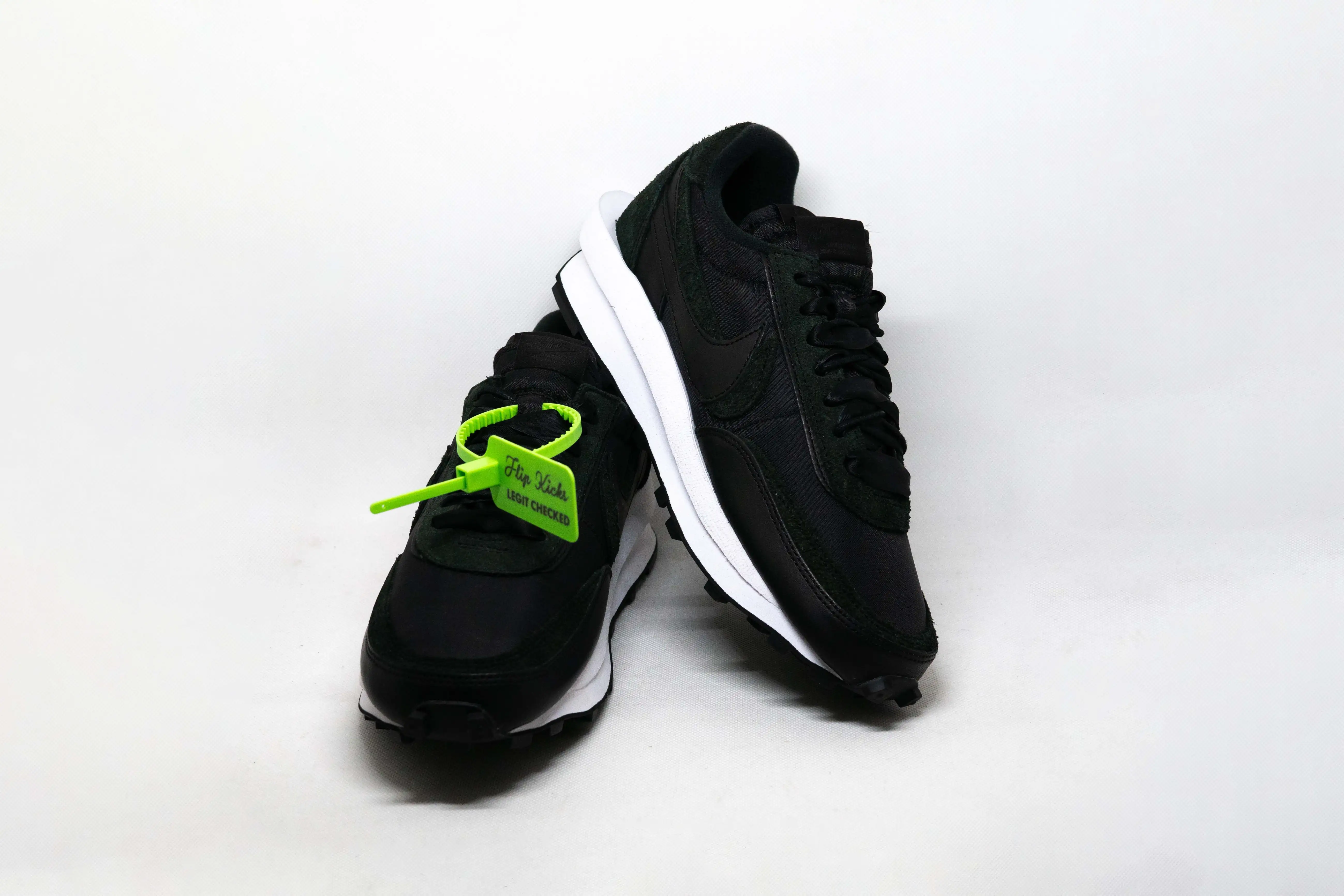 LD Waffle SACAI NYLON NEGRO - Imagen 3