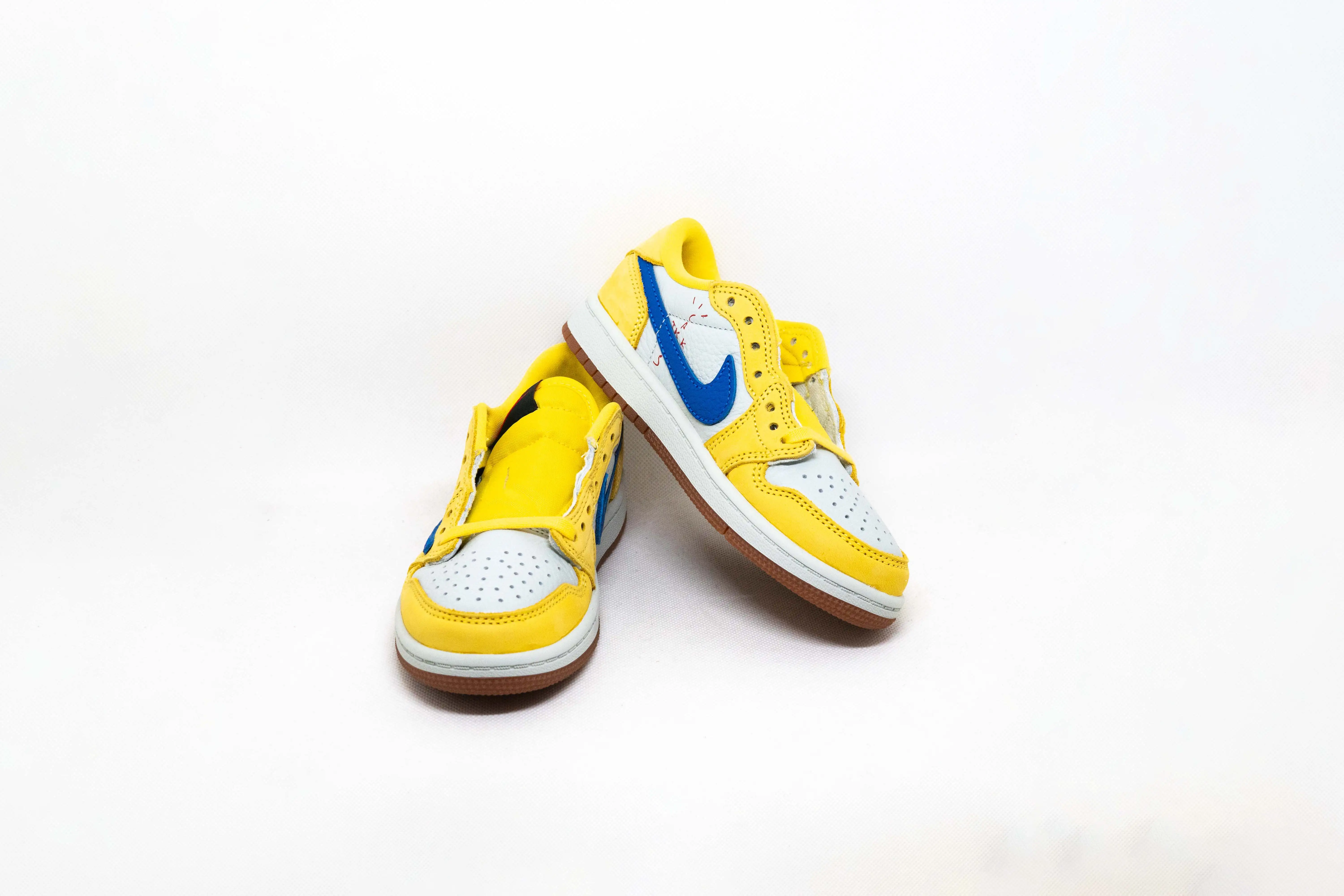Jordan 1 Low Travis Scott Canary Kids - Imagen 3