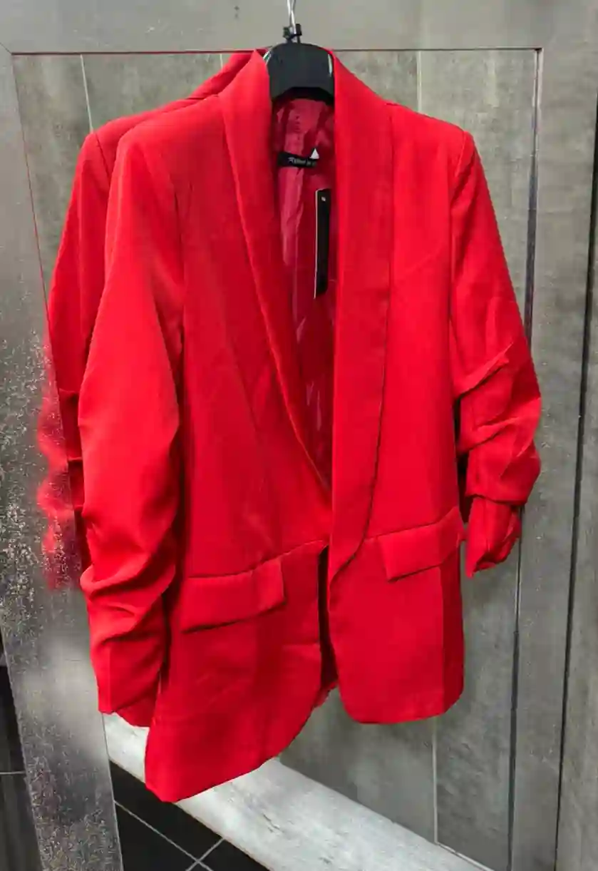 BLAZER ROJA