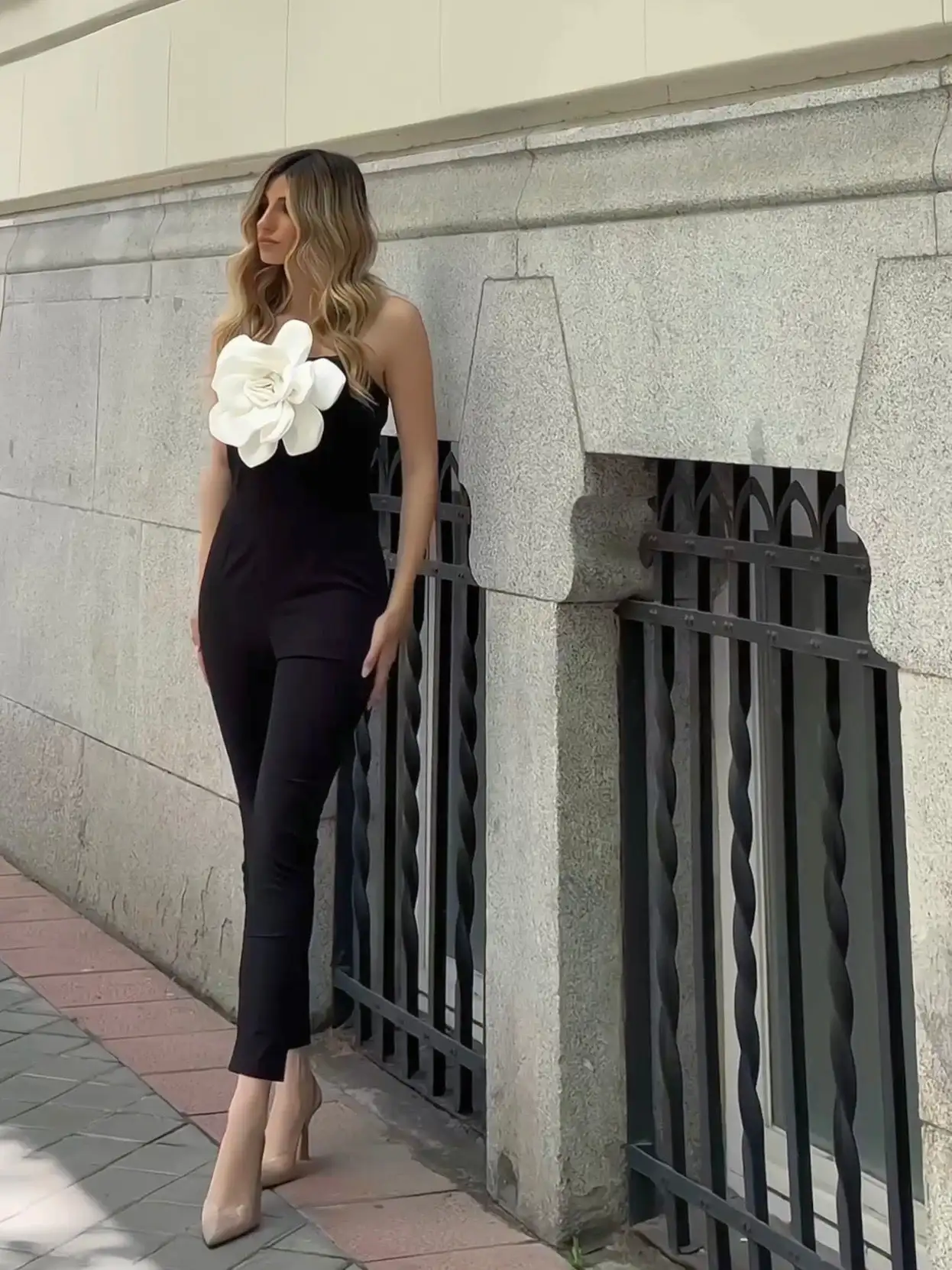 MONO FLOR BLANCA - Imagen 2