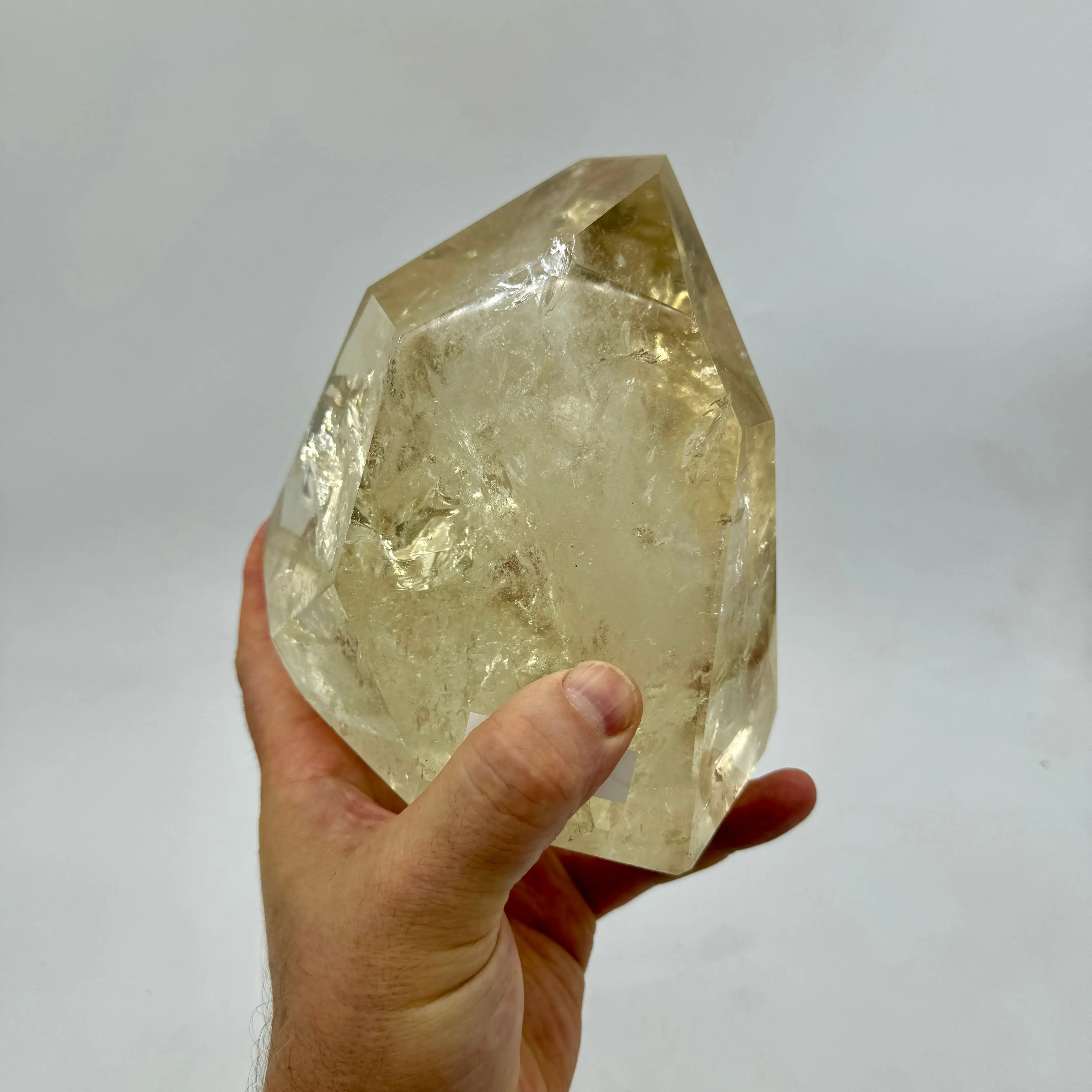 CITRINO NATURAL PULIDO 2,6 kg.
