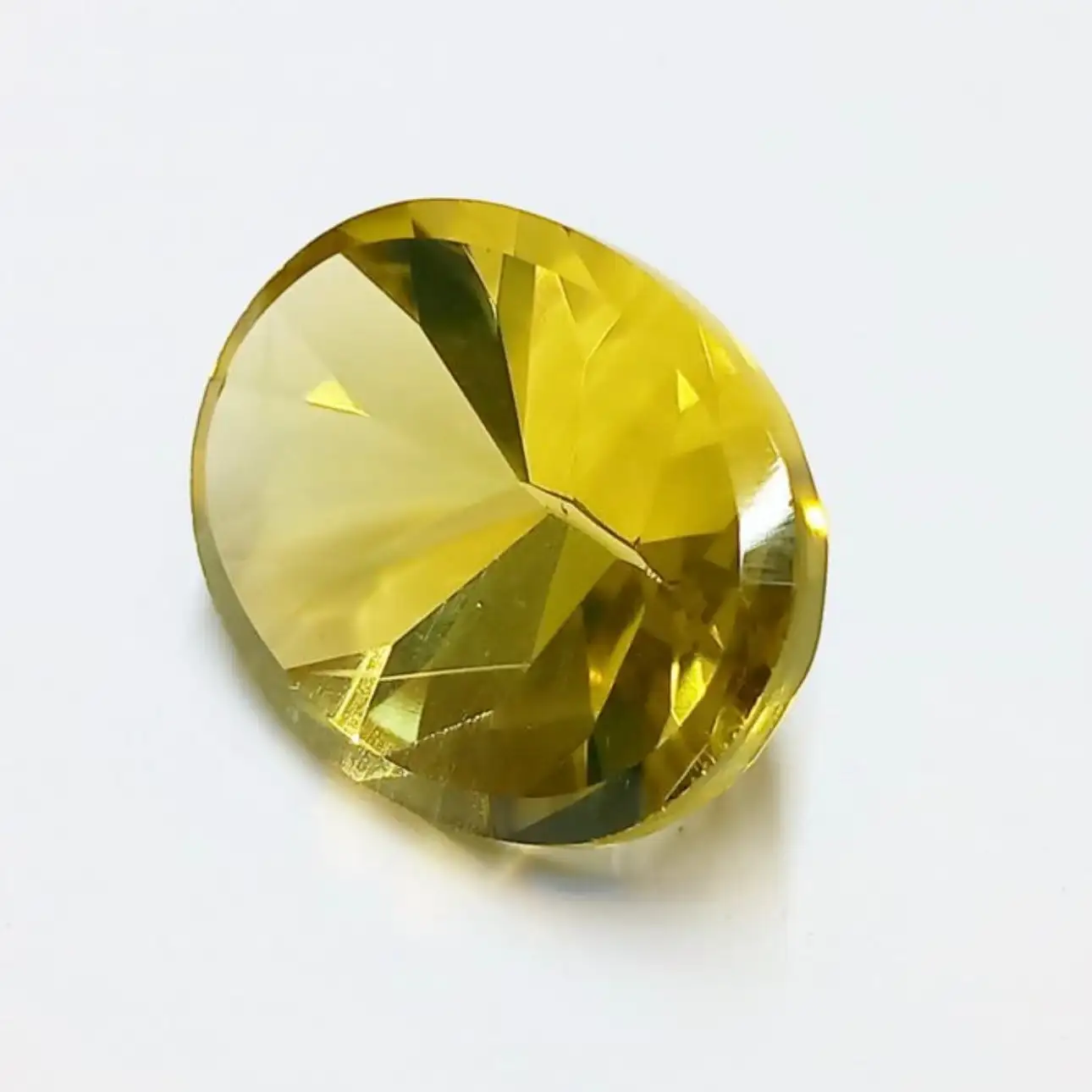 GEMA DE CALIDAD FACETADA CÍTRICA NATURAL 26,15 ct. - Imagen 6