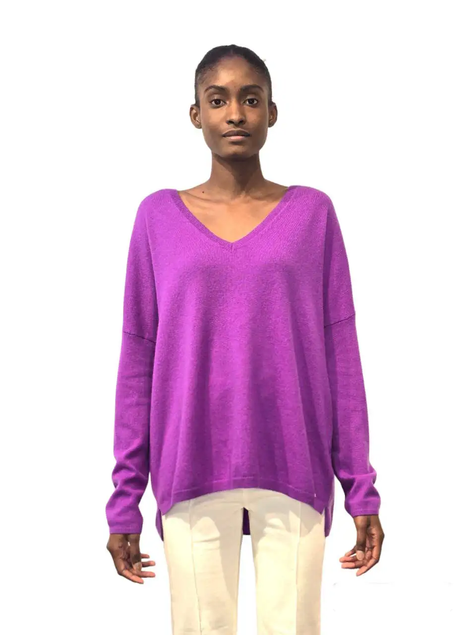 Jersey de cachemir con cuello de pico - Imagen 3