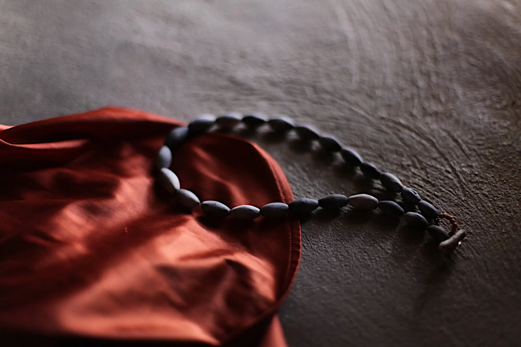Raised from ashes - smoke fired ceramic beaded necklace 47.5cm - Ready to ship OOAK - Image 8