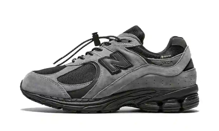 NEW BALANCE 2002R GORE-TEX JJJJOUND CARBÓN