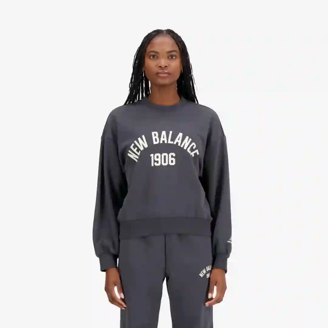 Sudadera New Balance Essentials Varsity Fleece