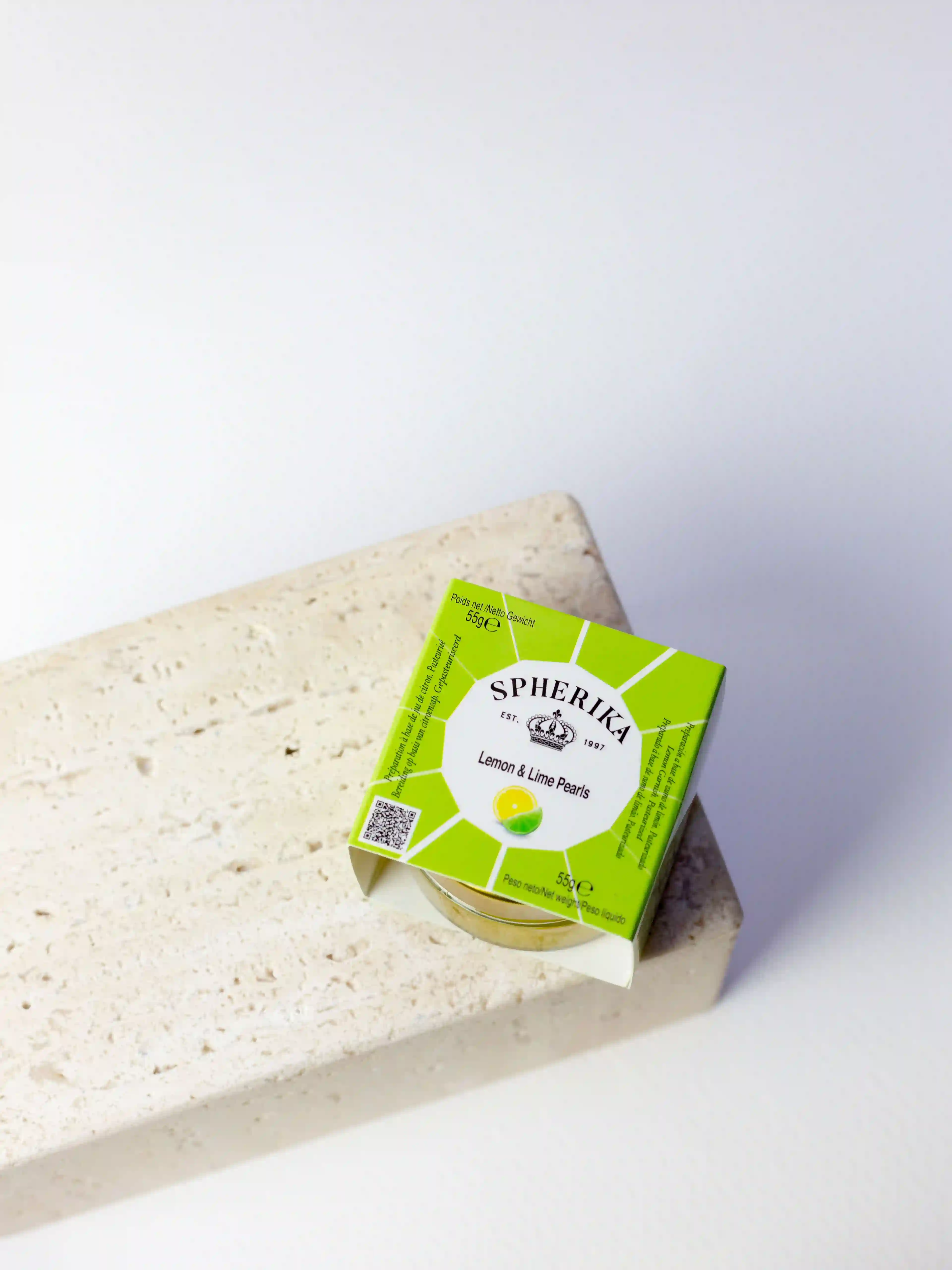 SPHERIKA, lime and lemon spheres