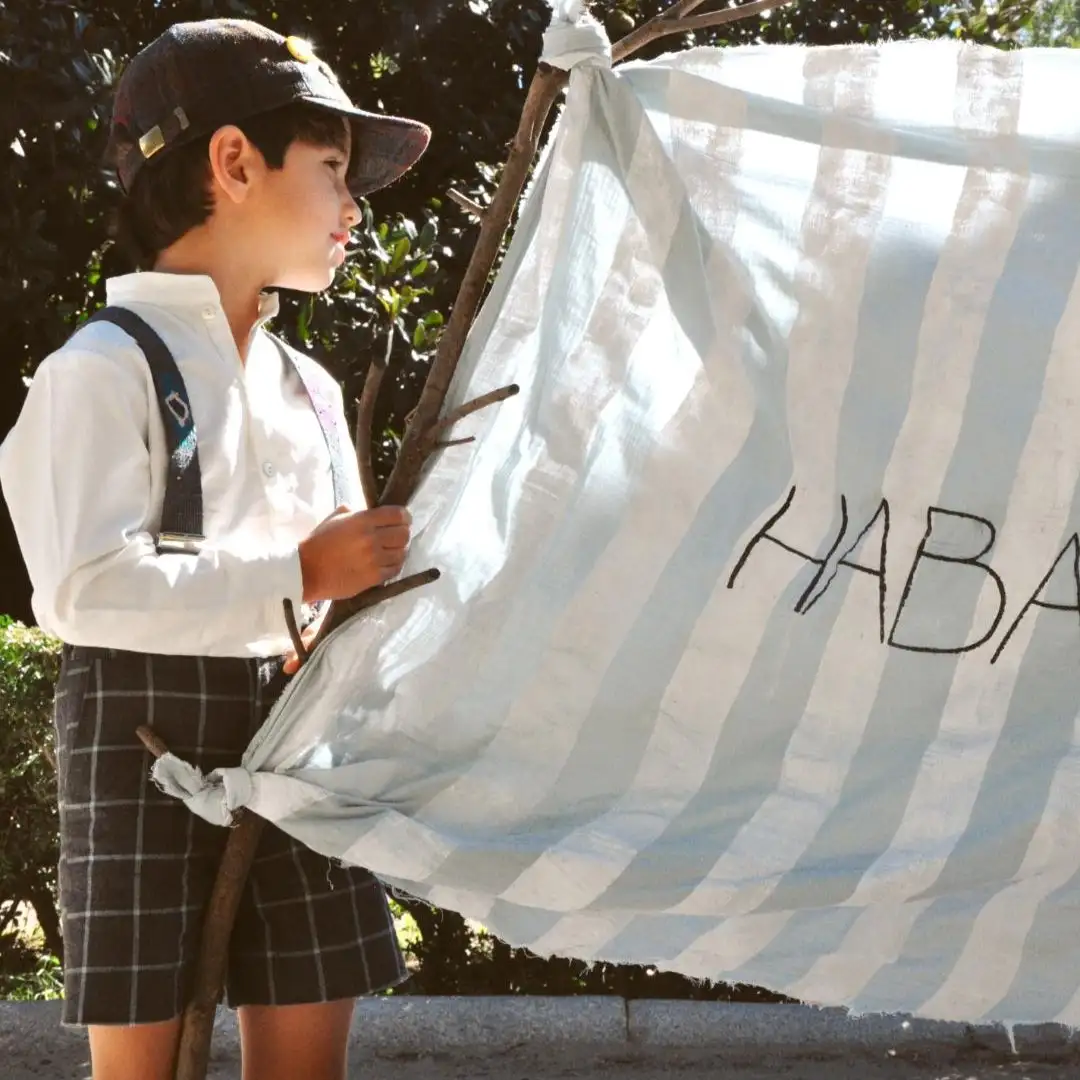 Gray checked Bermuda shorts - Image 5