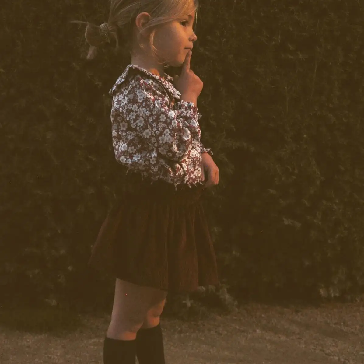 Burgundy corduroy skirt - Image 3