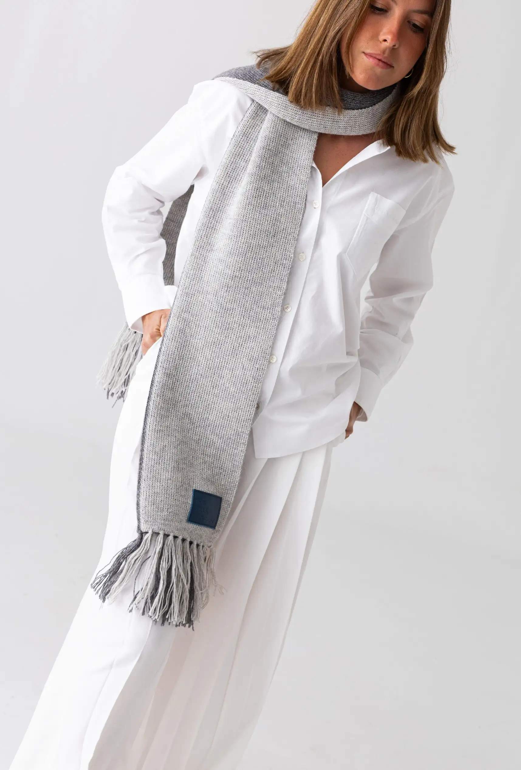 Bufanda de Alpaca: Doble Gris - Imagen 8