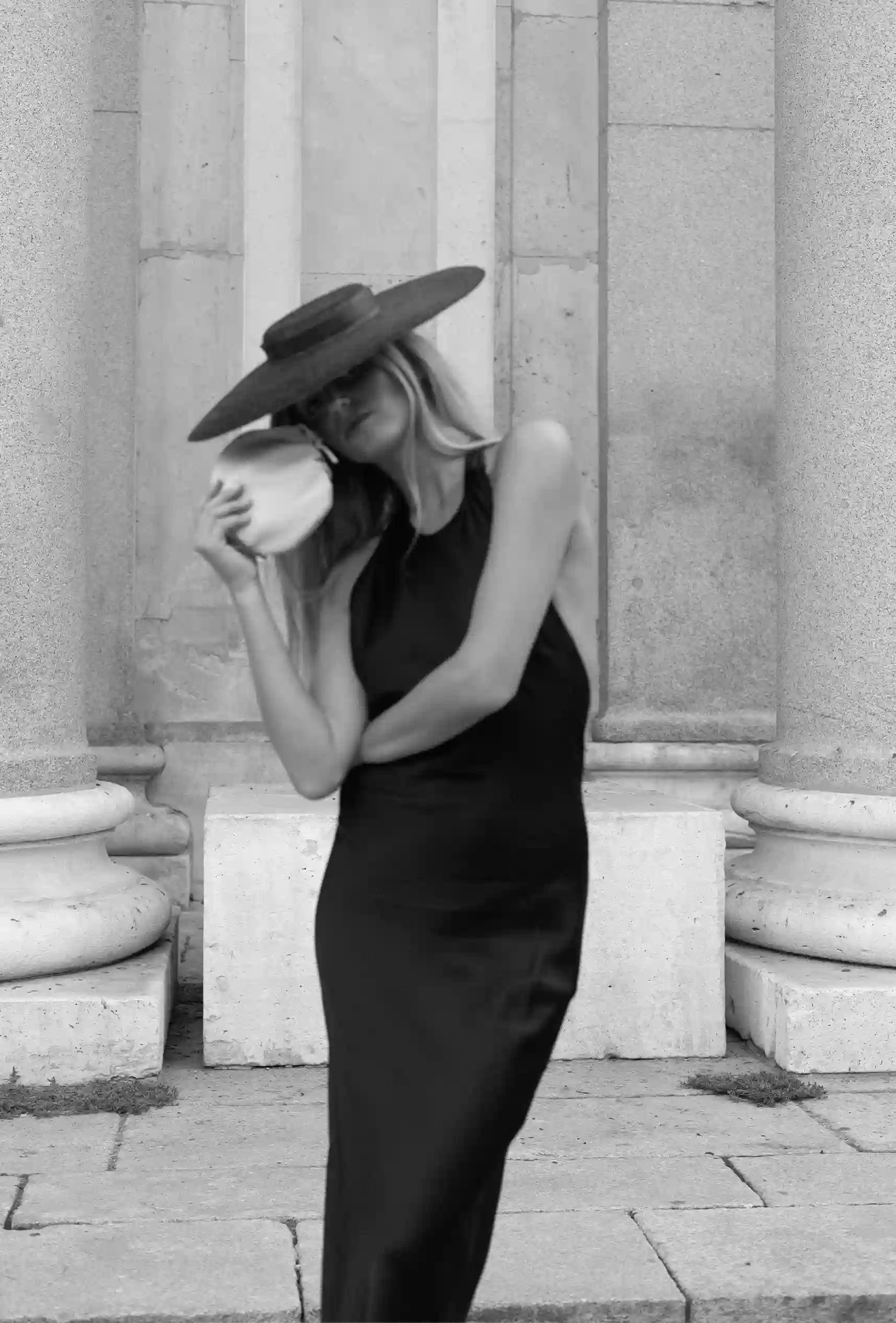 Vestido negro halter