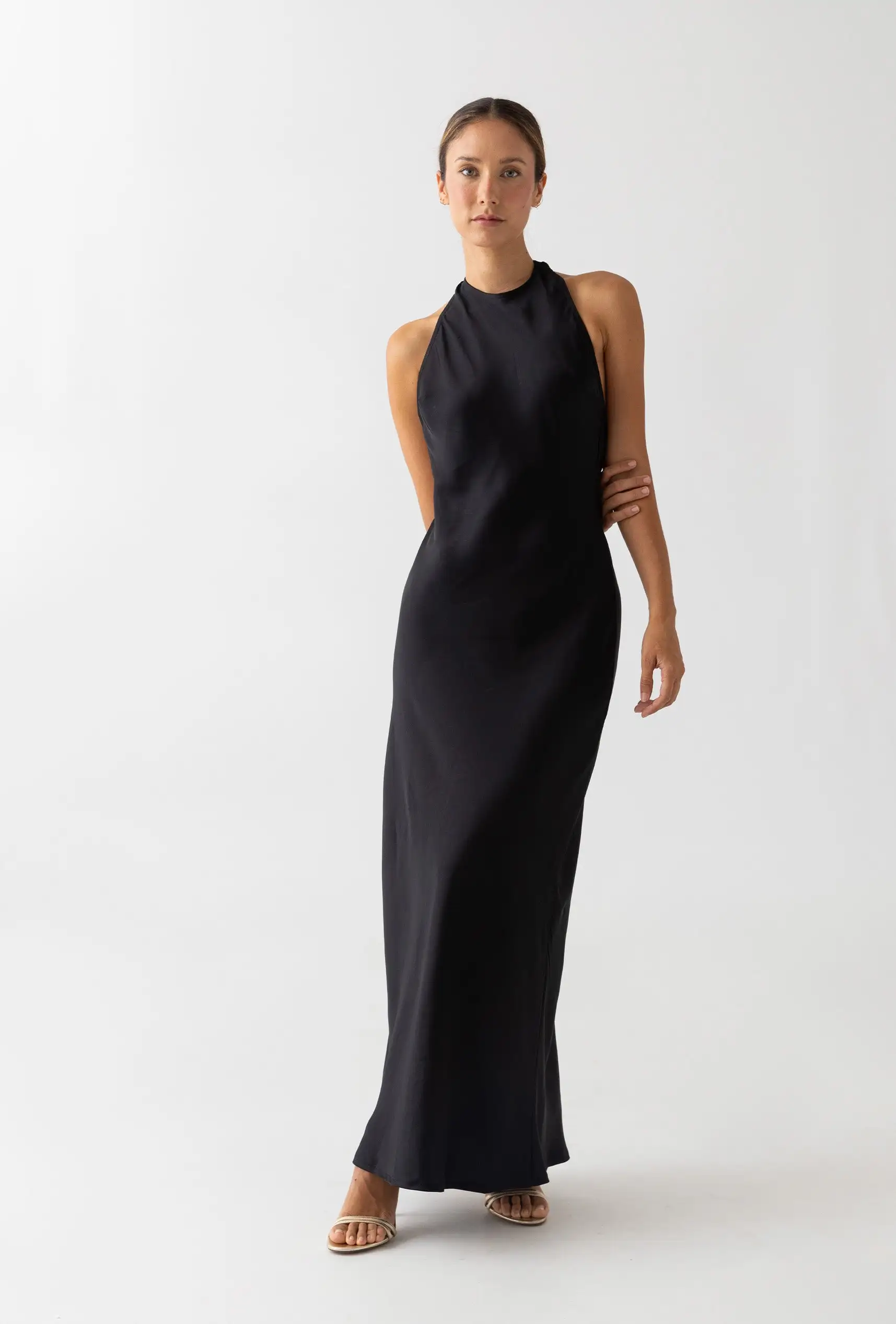 Vestido negro halter - Imagen 5