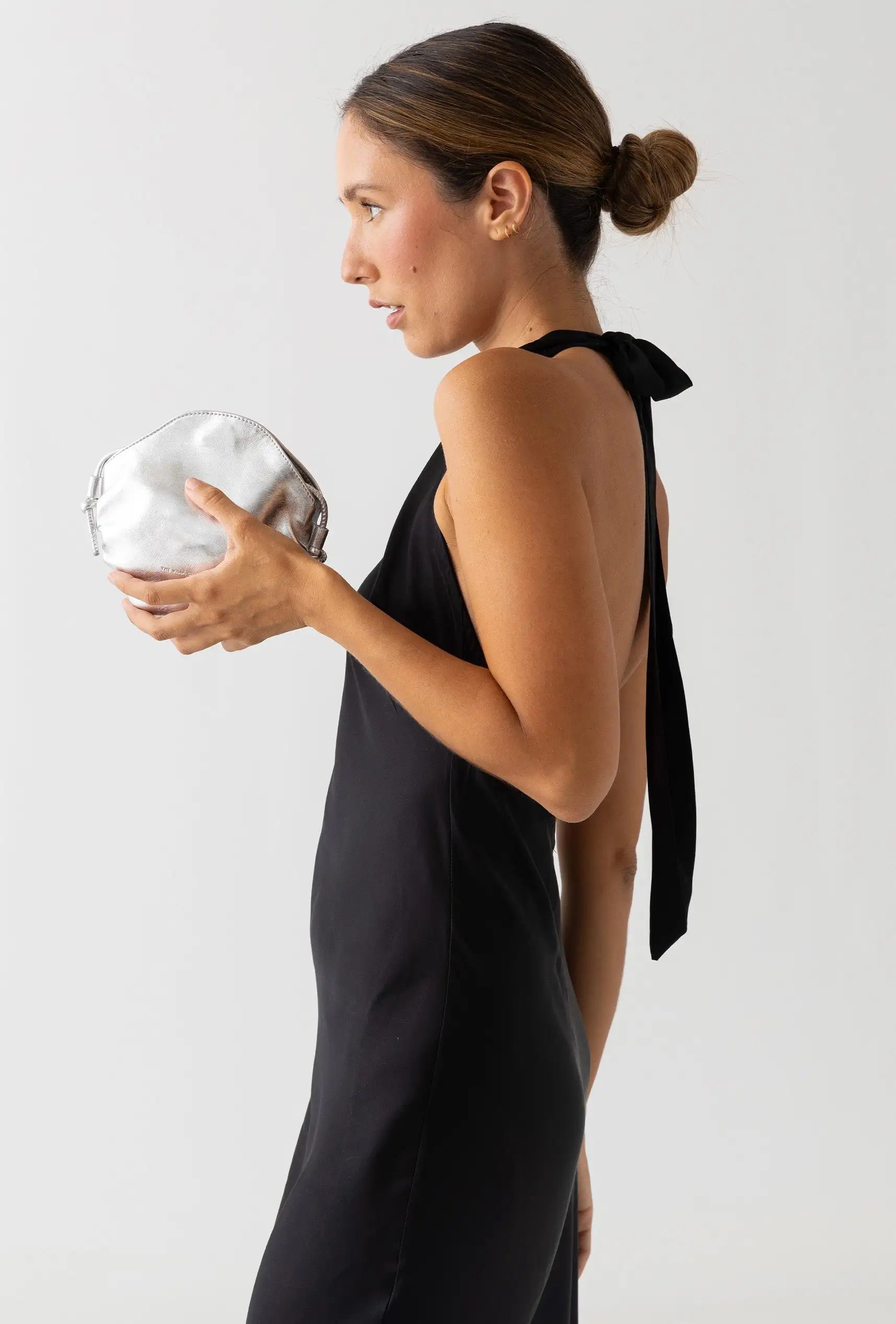 Vestido negro halter - Imagen 10