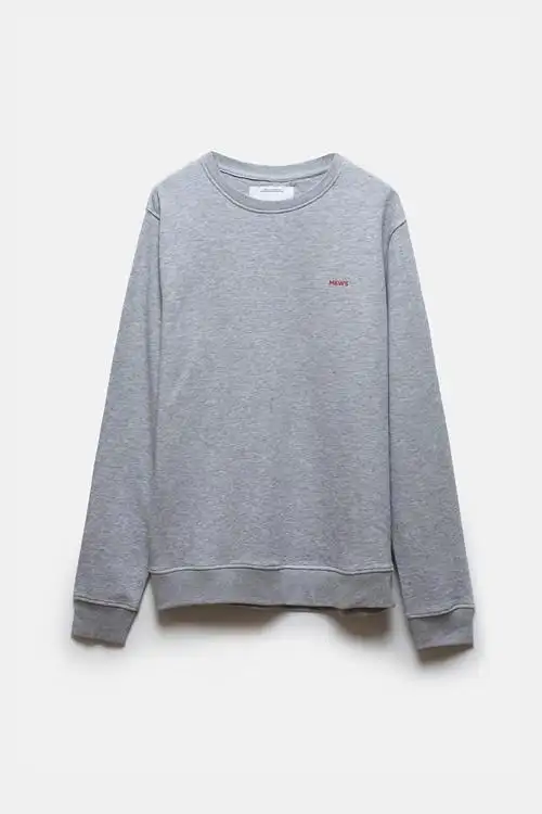 SUDADERA GRIS MEWS BORDADO