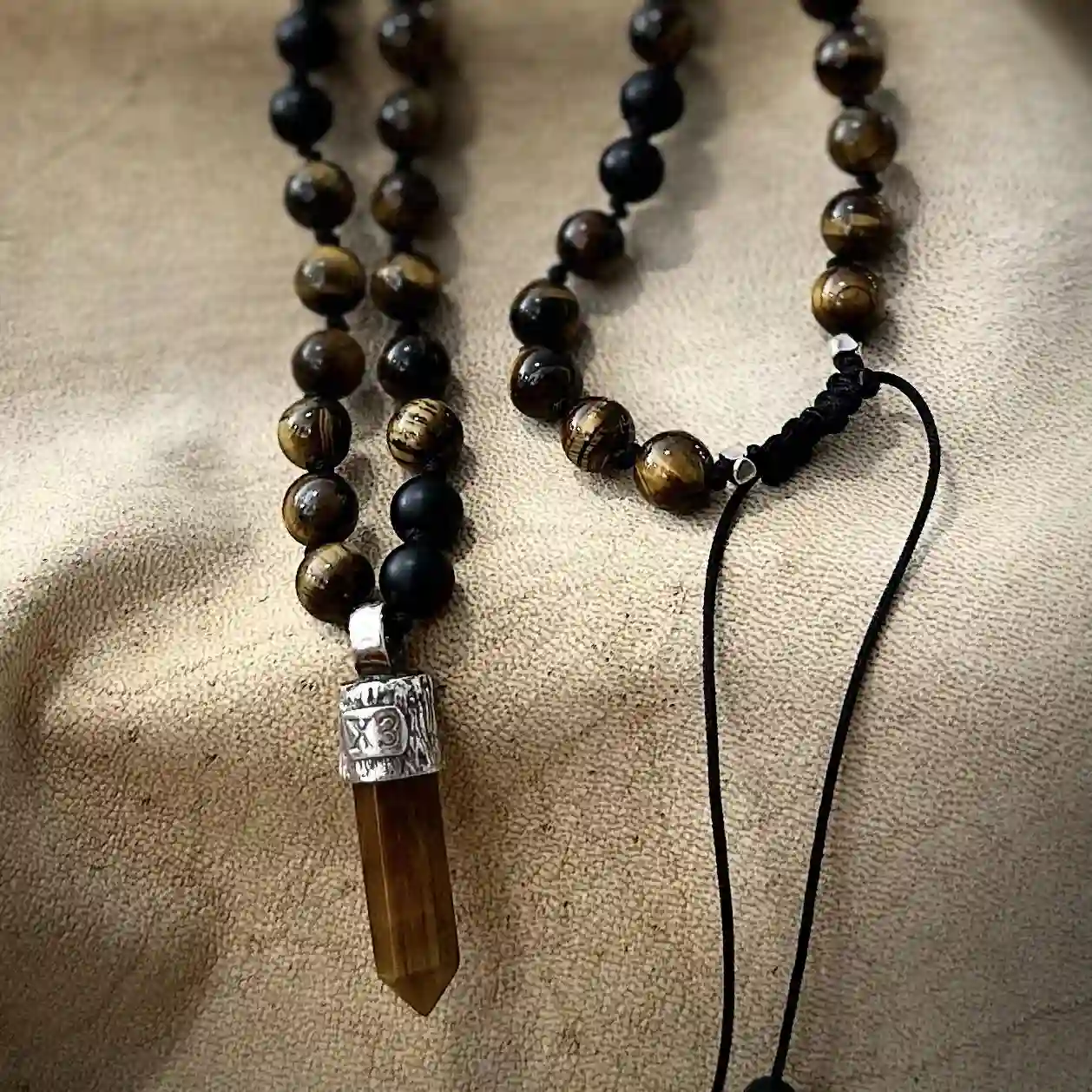 Collar hombre "ojo de tigre"