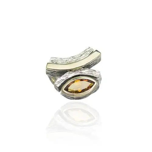 Anillo Styliano Plata y Oro Con Cuarzo Whisky