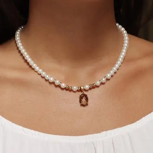 Collar perlas y cuarzo fumé "kavira"