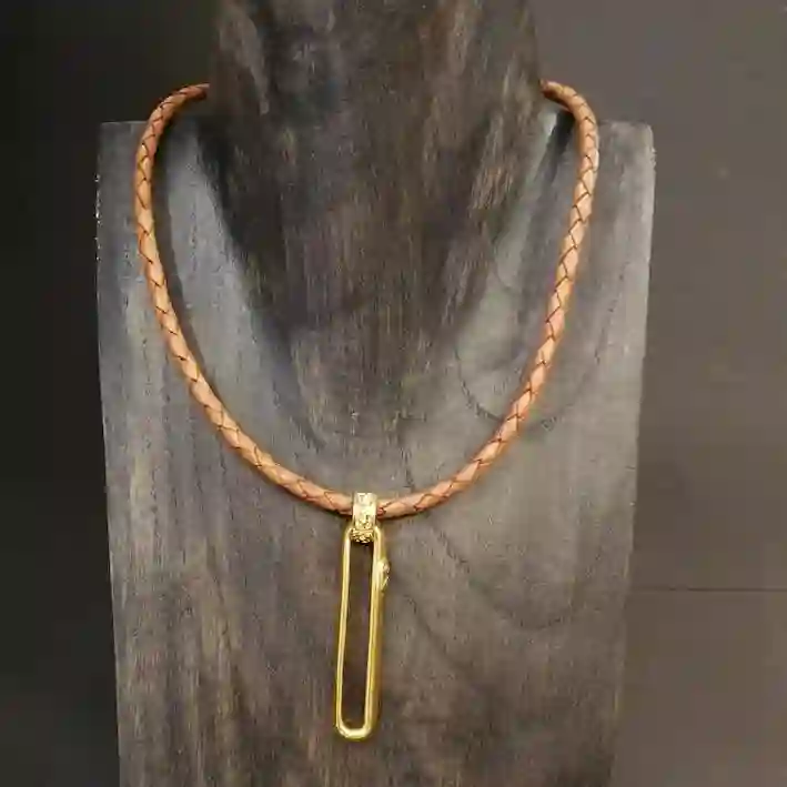 Gargantilla Dorada Mujer Cuero