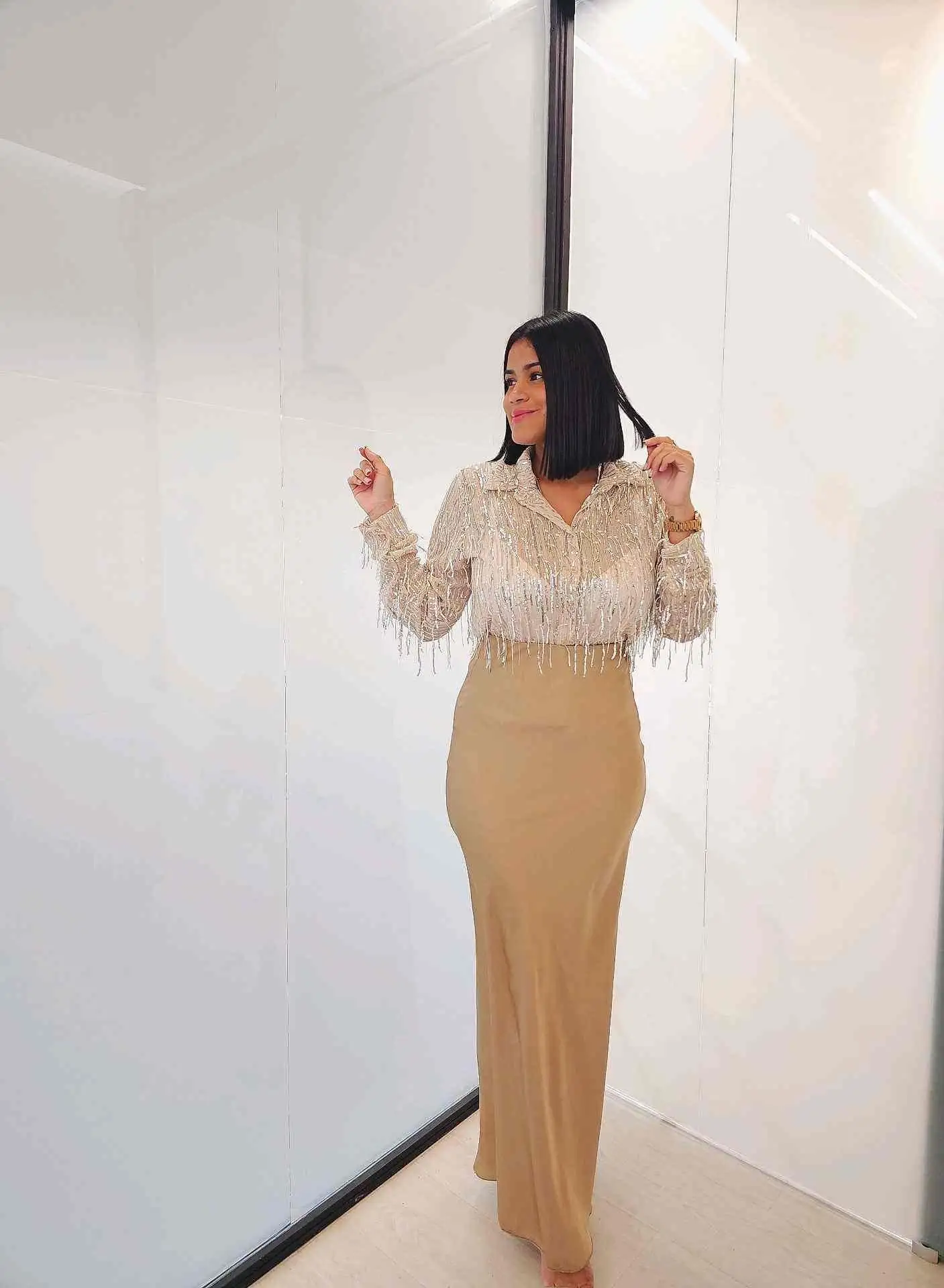CAMISA TIRA LENTEJUELAS BEIGE