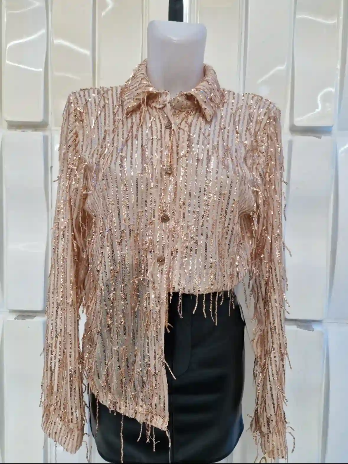 CAMISA TIRA LENTEJUELAS DORADA