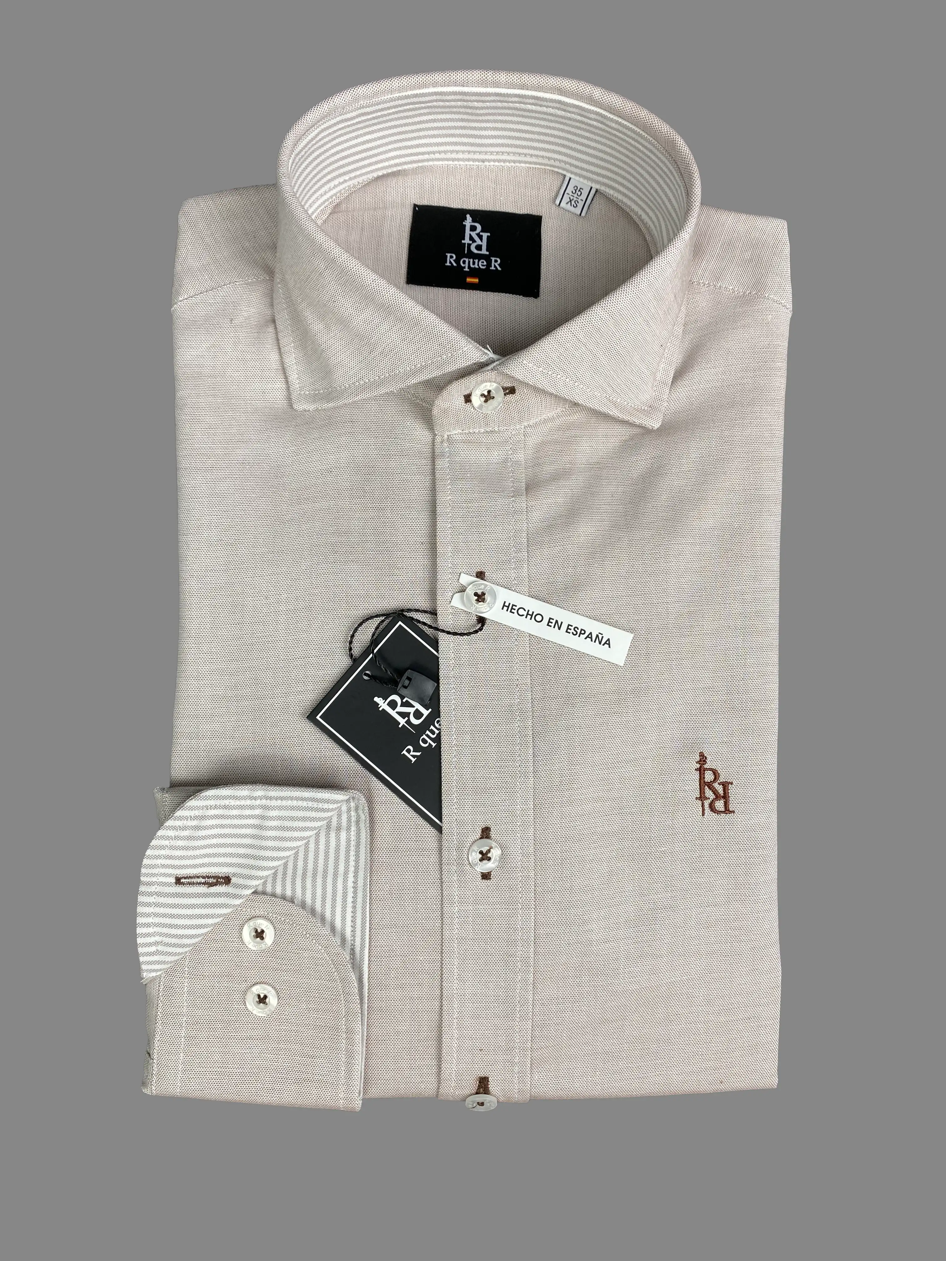 Camisa beige con logo bordado en marrón " Noble". - Imagen 4