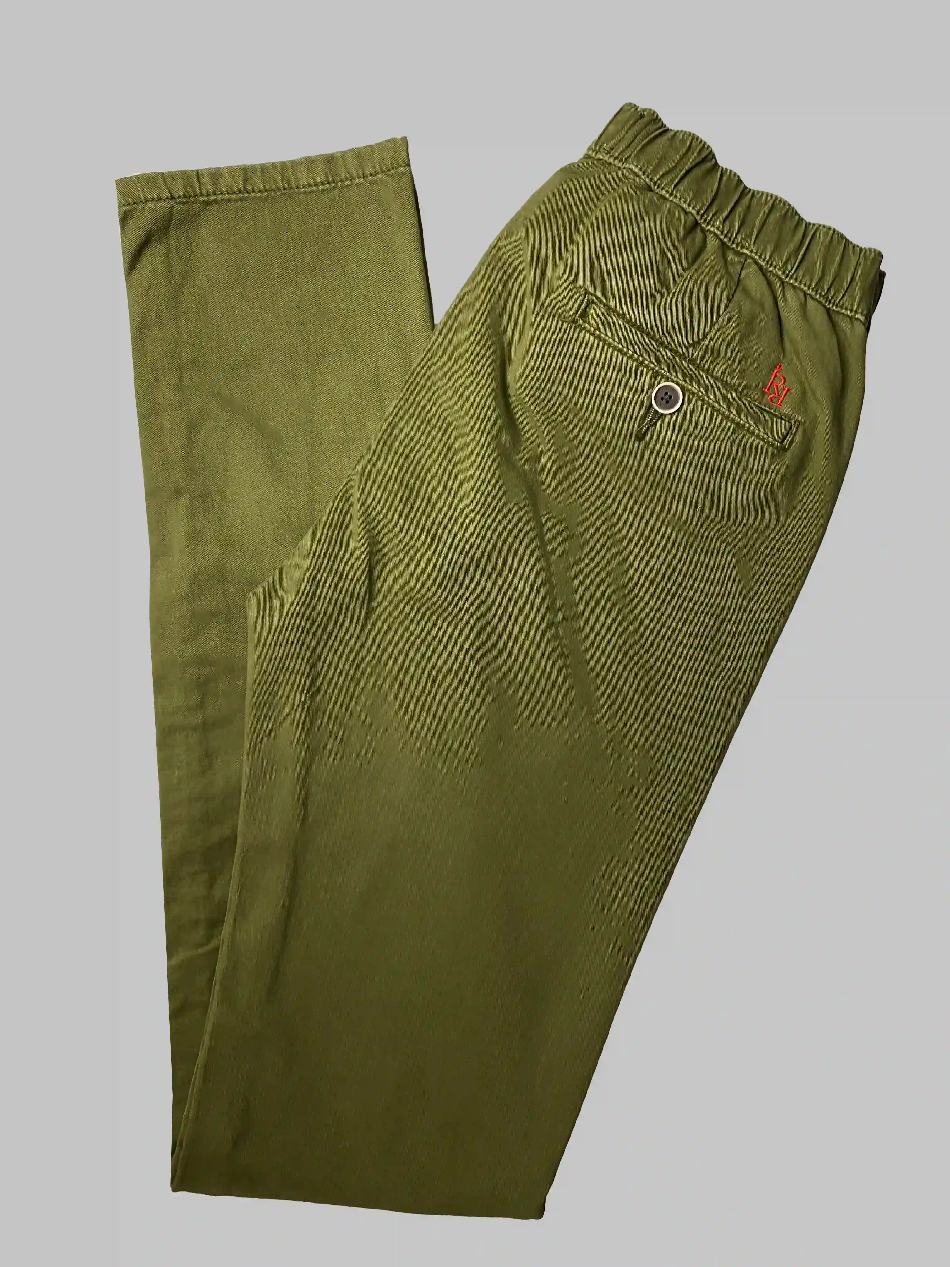 Pantalón con cordón en la cintura color verde