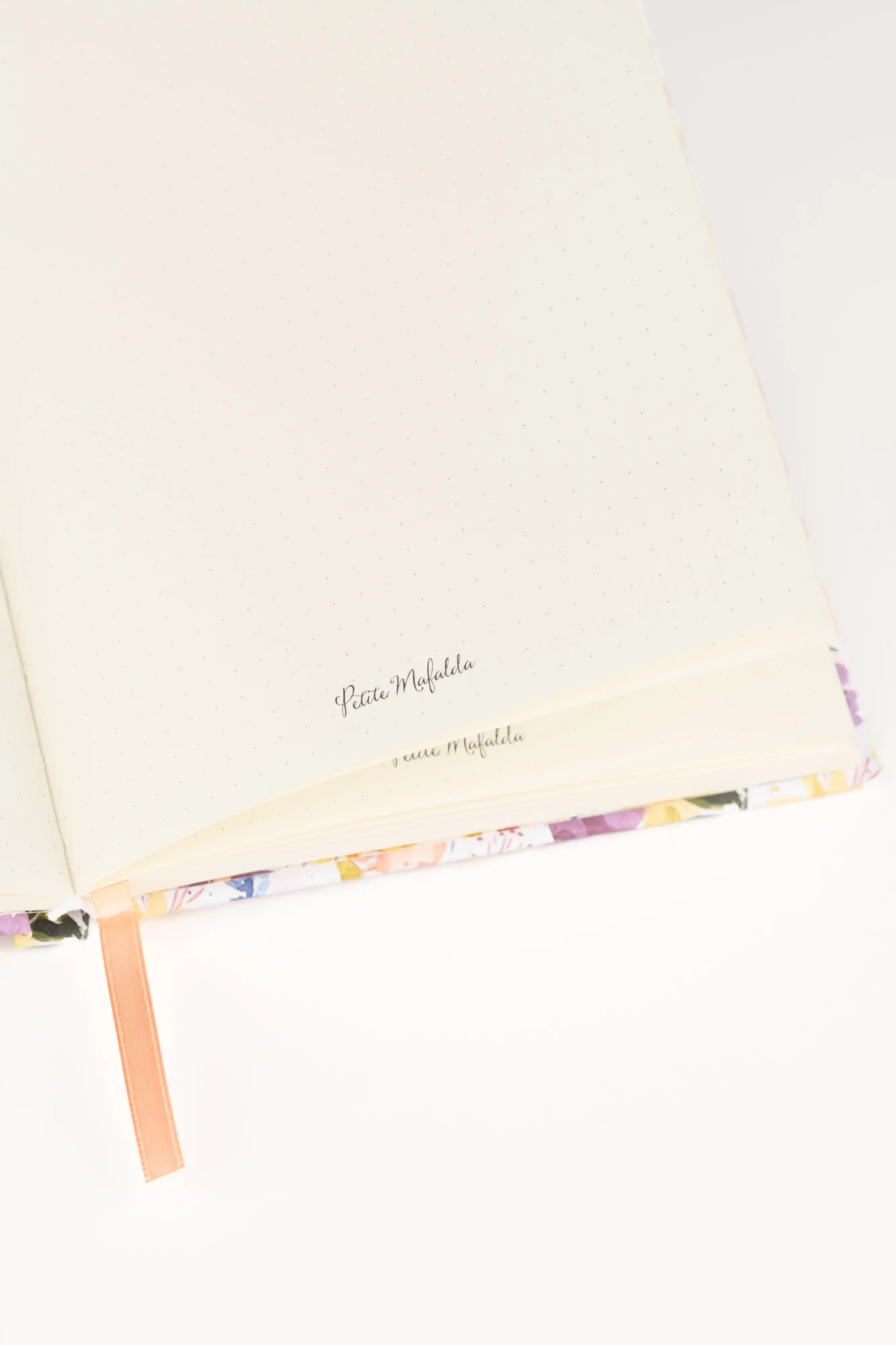 Petite Mafalda Peach Bullet Journal - Image 5