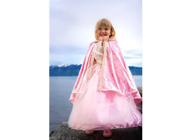 Pink velvet cape - Image 2