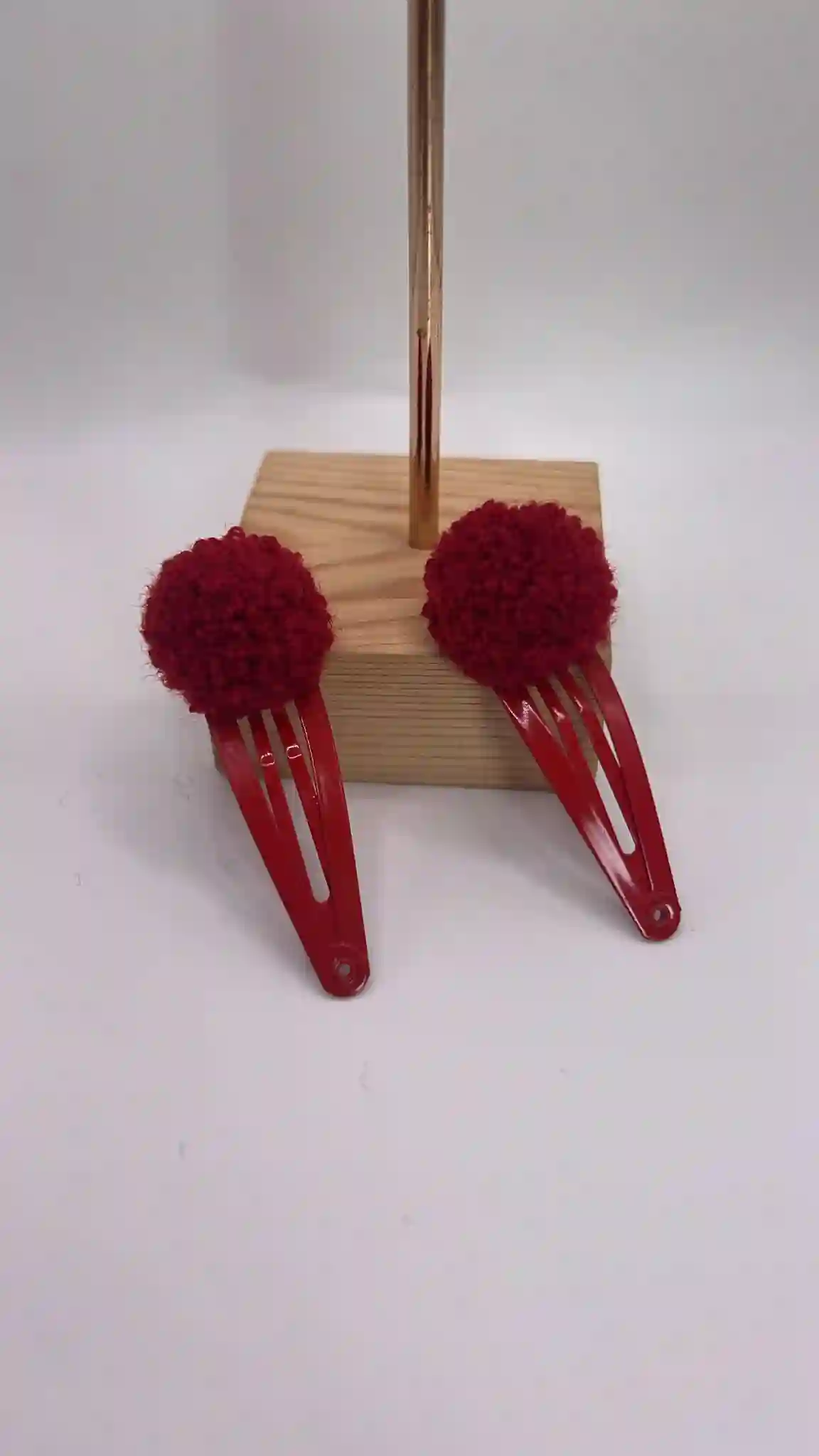 Garnet Pompom Clip
