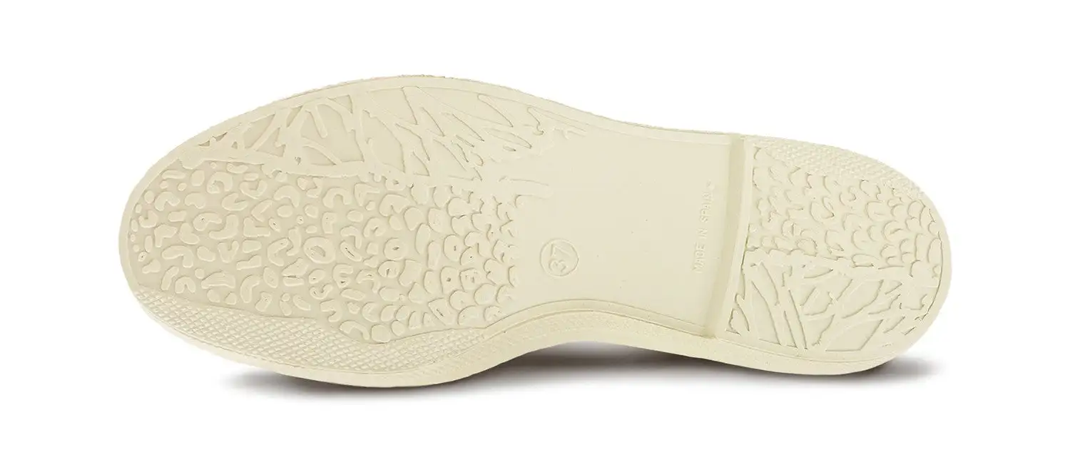 Its Old Lavender Beige - Image 3