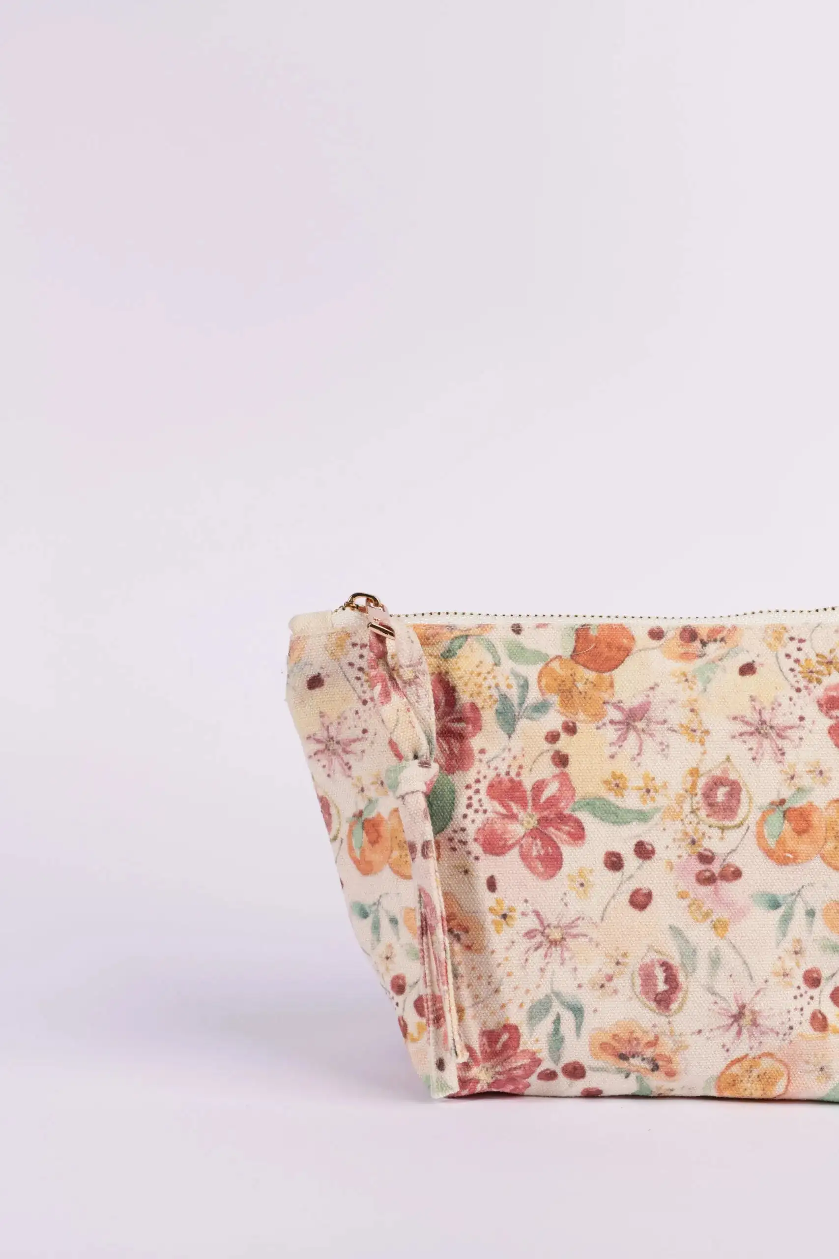 Petite Mafalda Flower Toiletry Bag - Image 2
