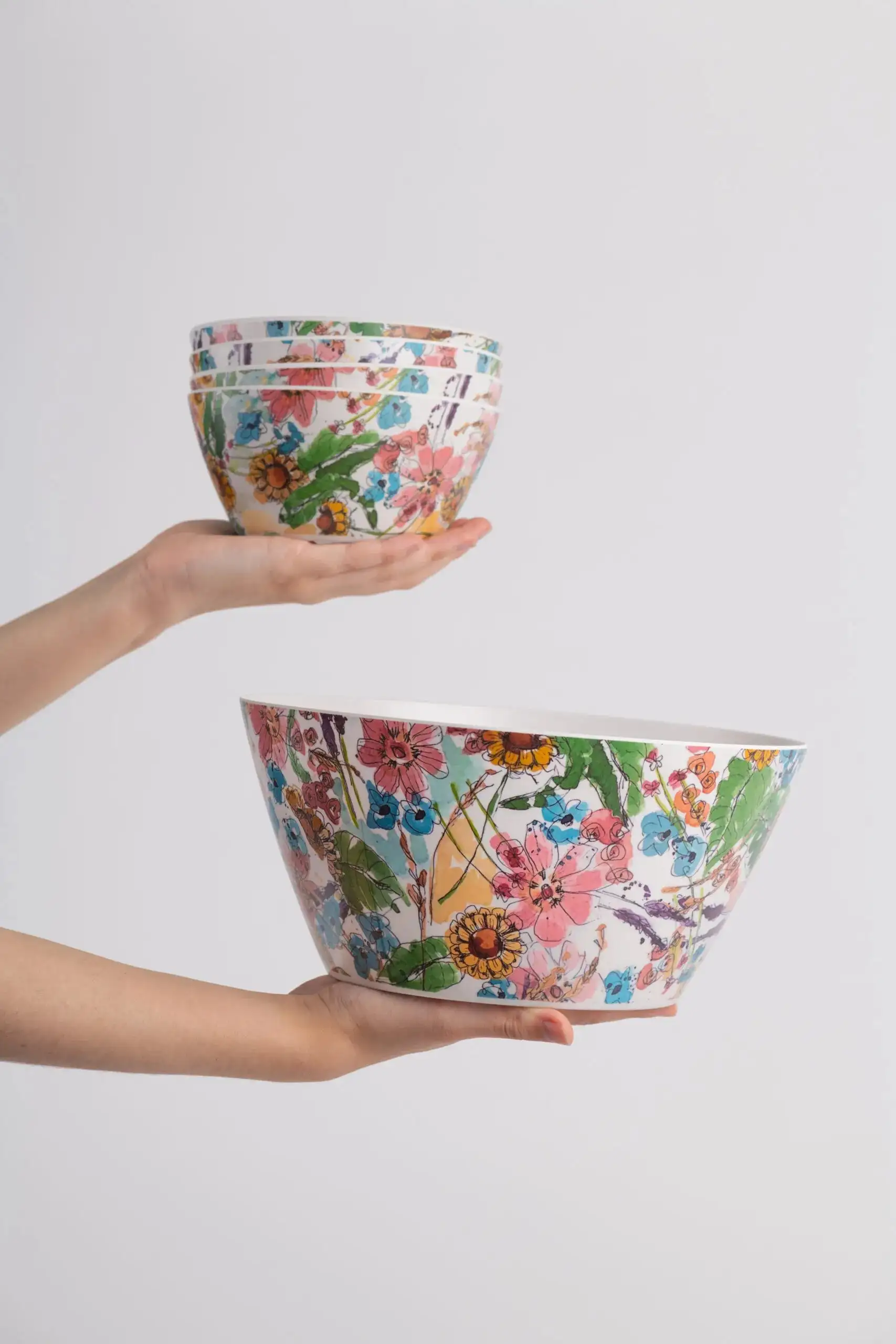 Pack Salad Bowl and 4 Flower Bowls by Petite Mafalda