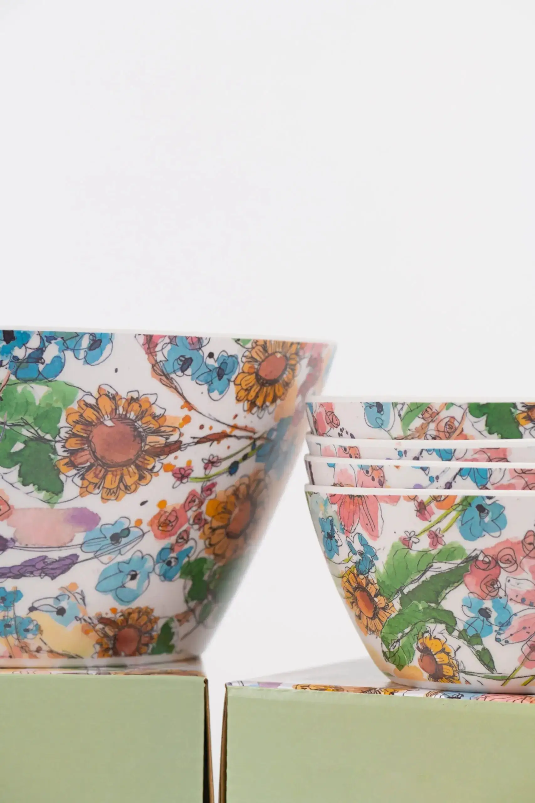 Pack Salad Bowl and 4 Flower Bowls by Petite Mafalda - Image 3