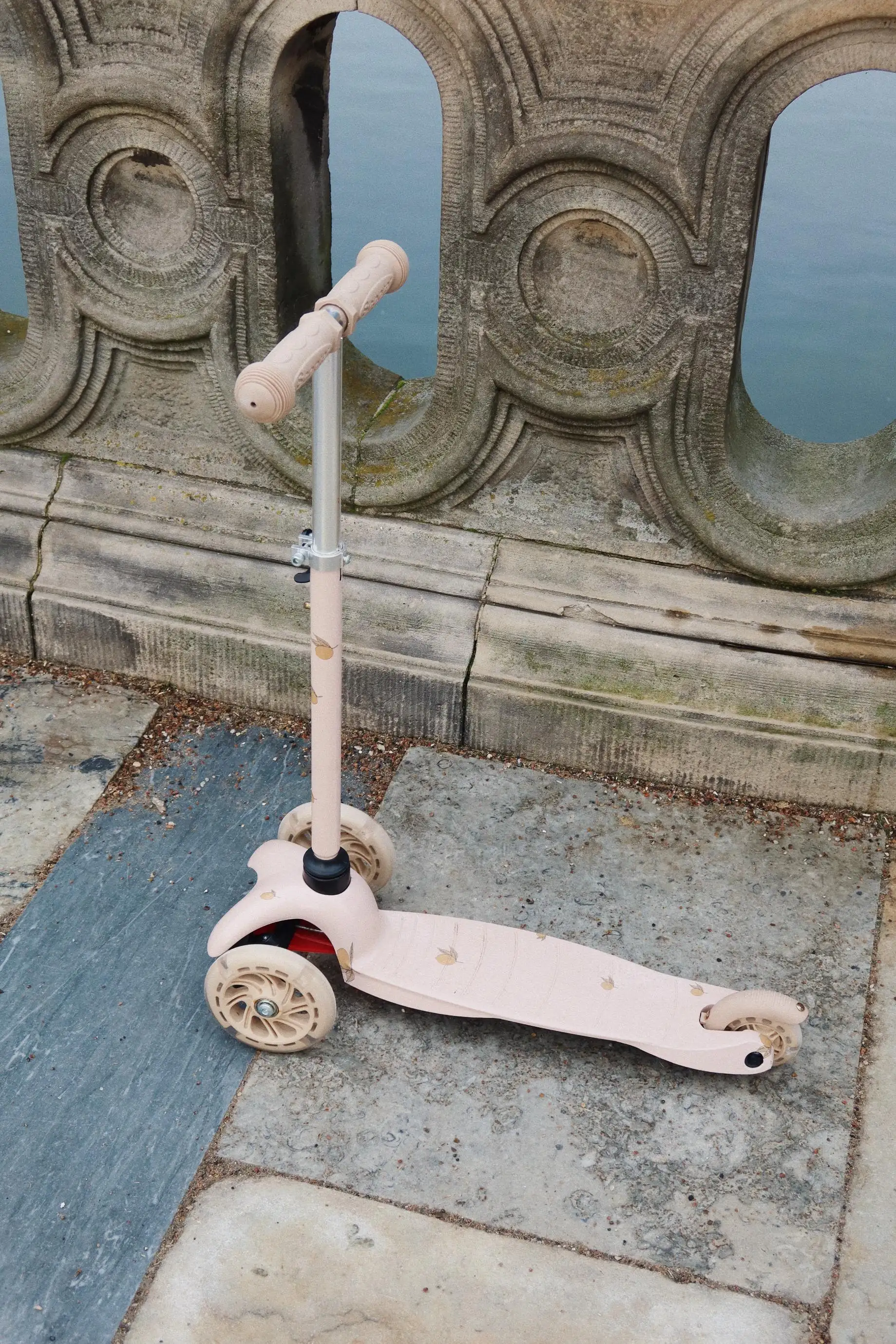 Lemons Scooter - Image 2