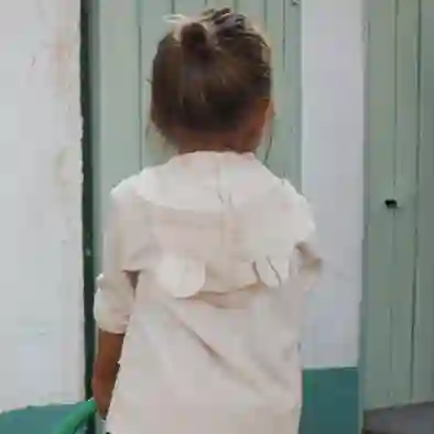 Polera orejitas beige