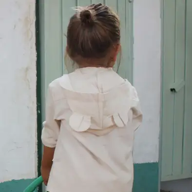 Polera orejitas beige