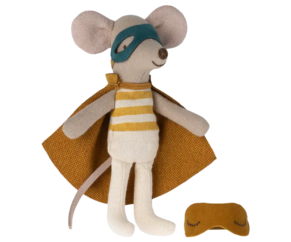 Superhero mouse in matchbox - Image 3